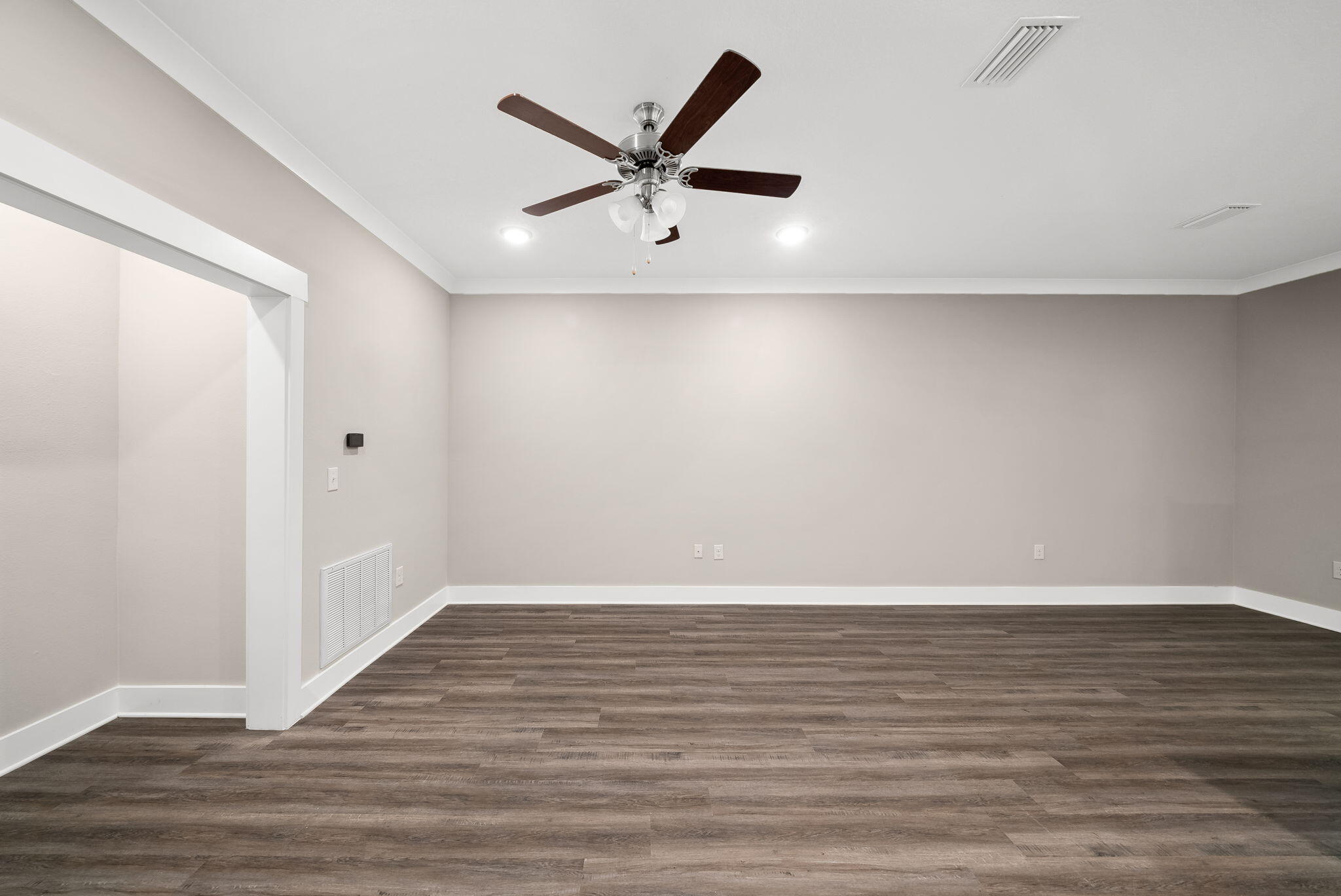 VERANDAS AT FREEPORT - Residential Lease