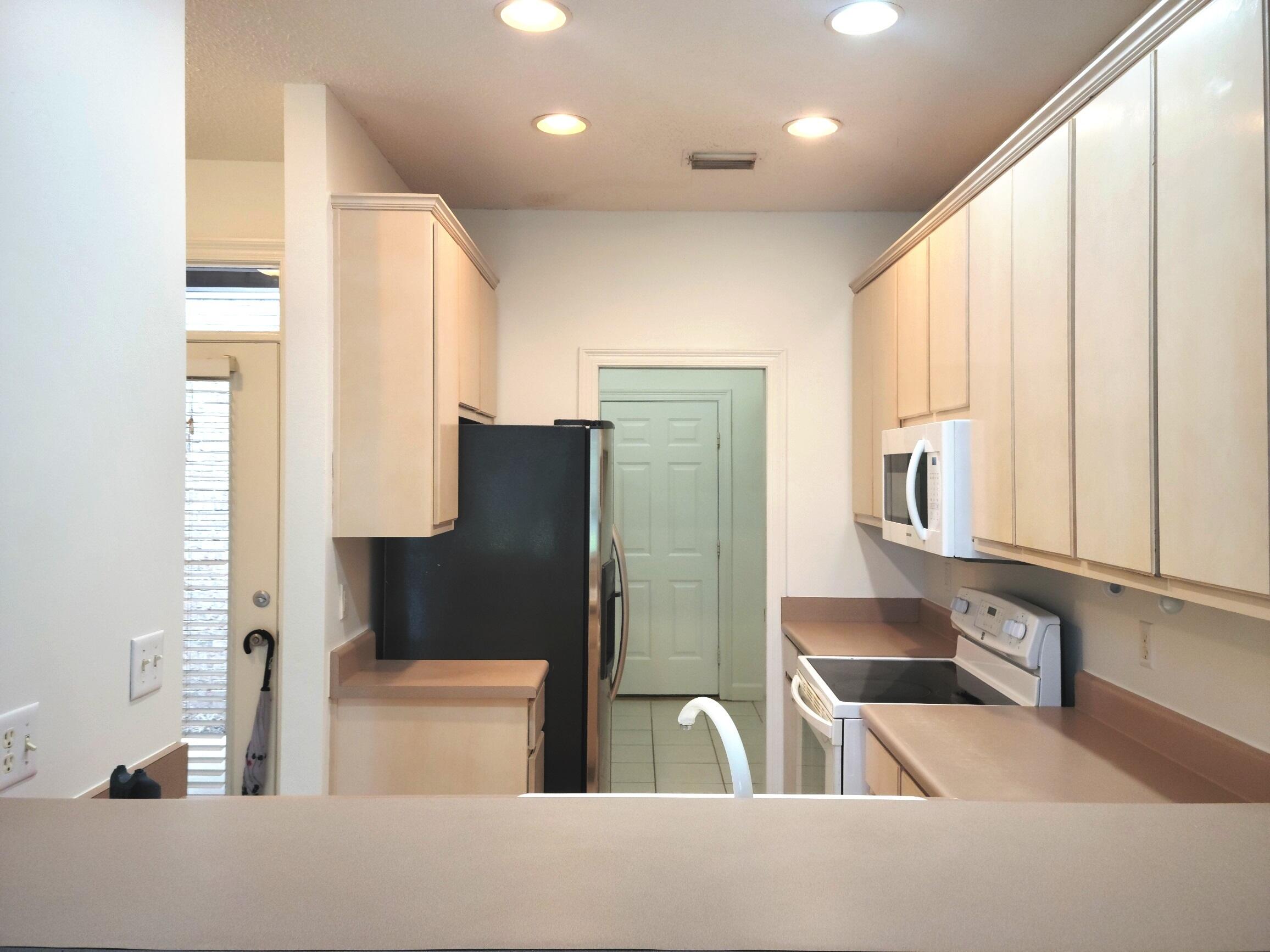 ESCADA - Residential