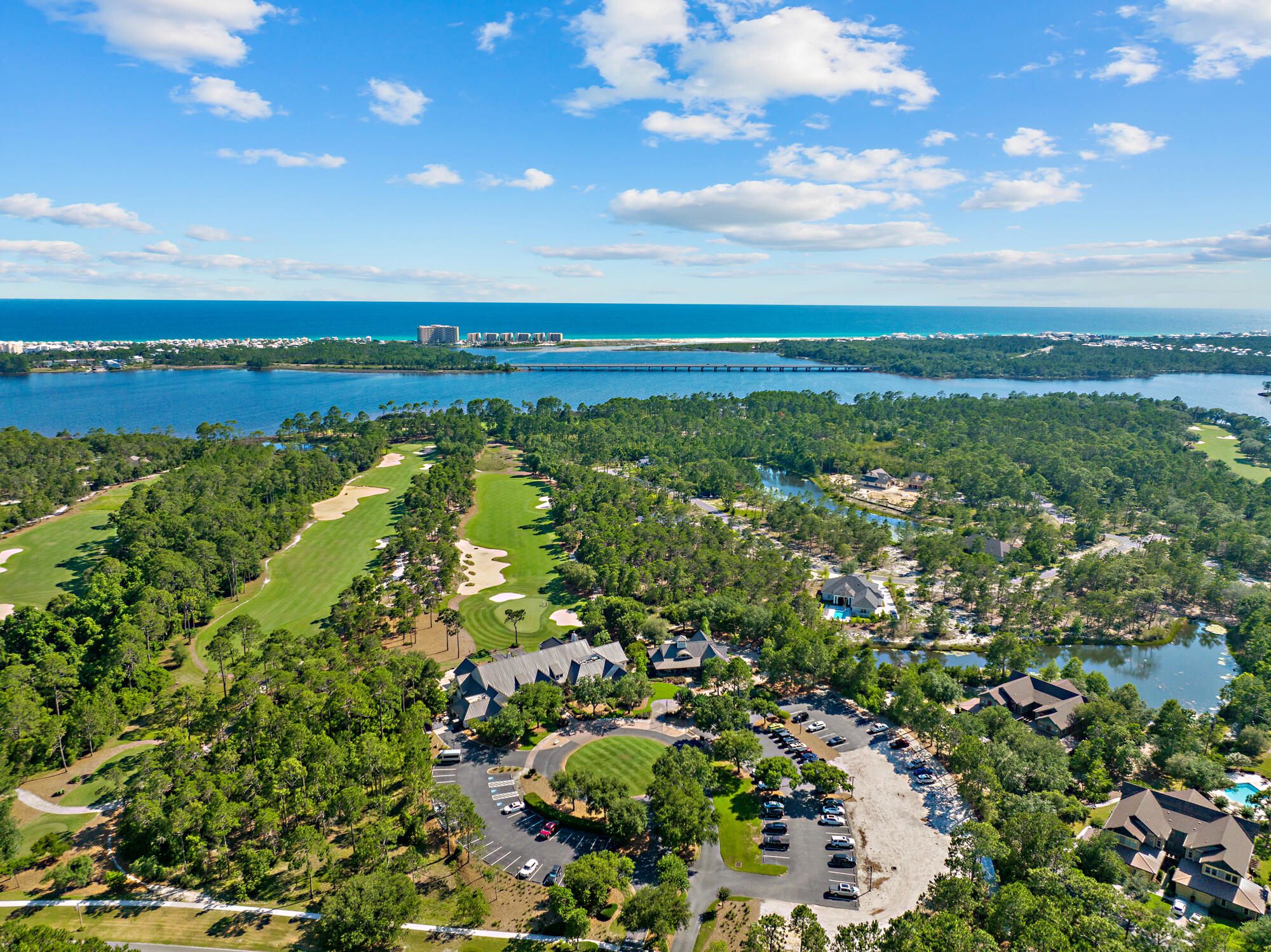 WILD HERON LAKESIDE LODGE - Residential