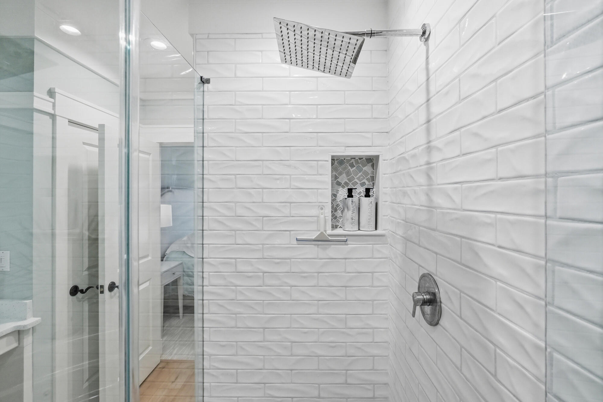 WILD HERON LAKESIDE LODGE - Residential