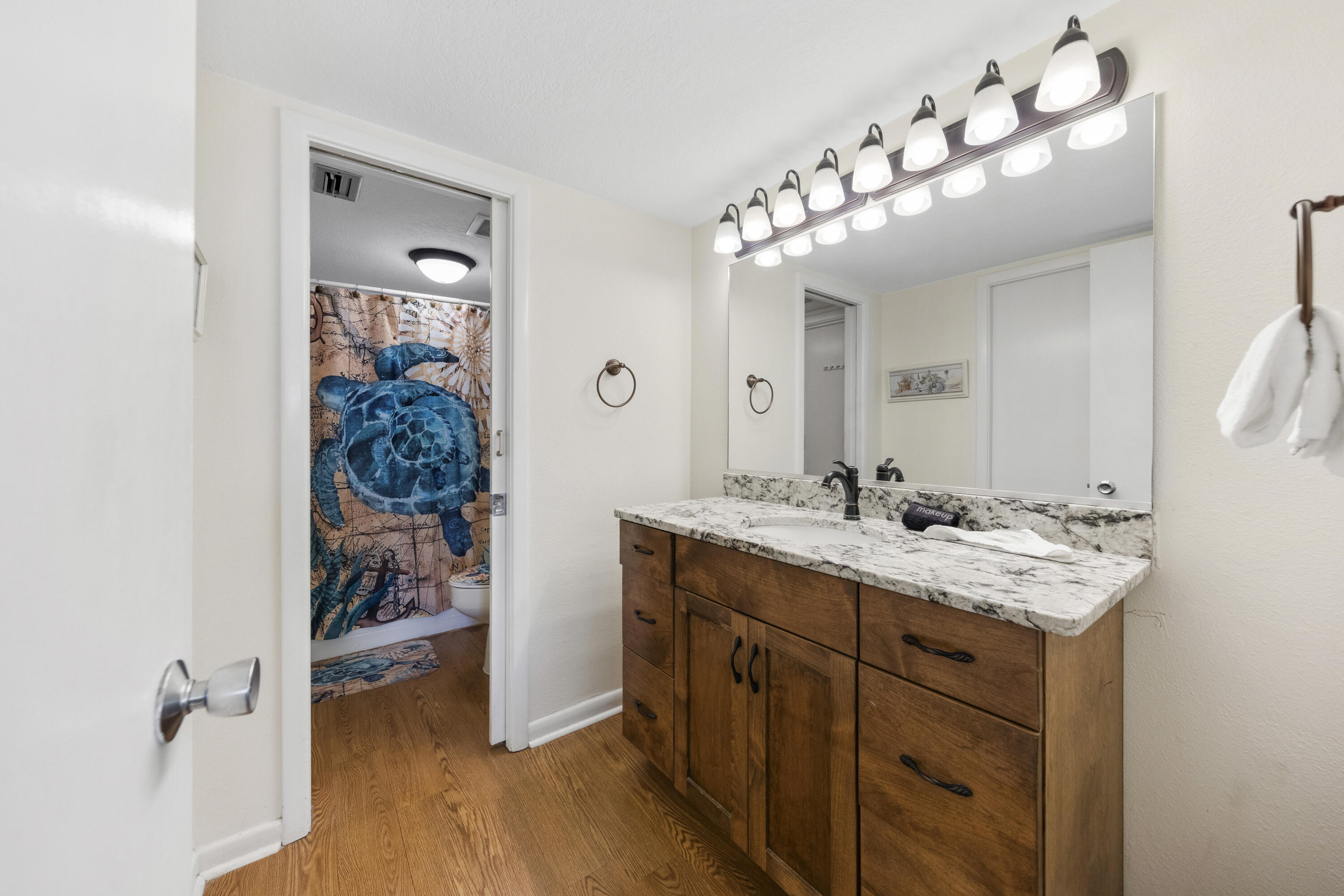 EL MATADOR CONDO - Residential