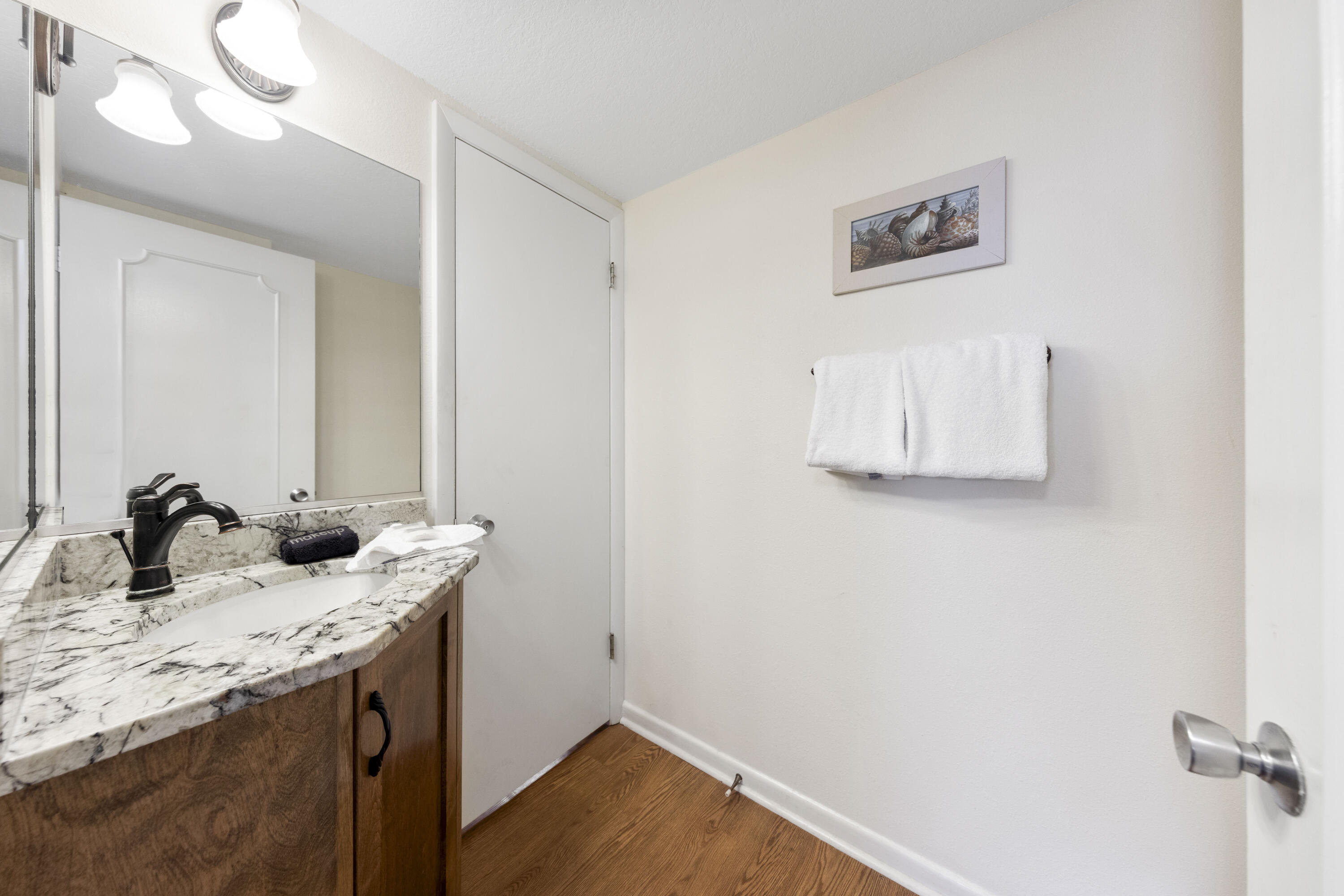 EL MATADOR CONDO - Residential