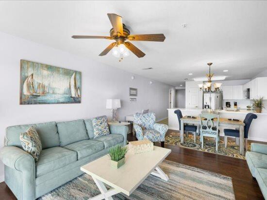 AMALFI COAST RESORT - Residential Lease