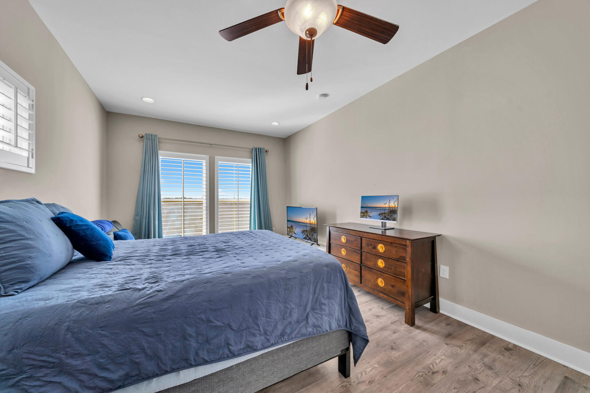 The Pointe - Residential