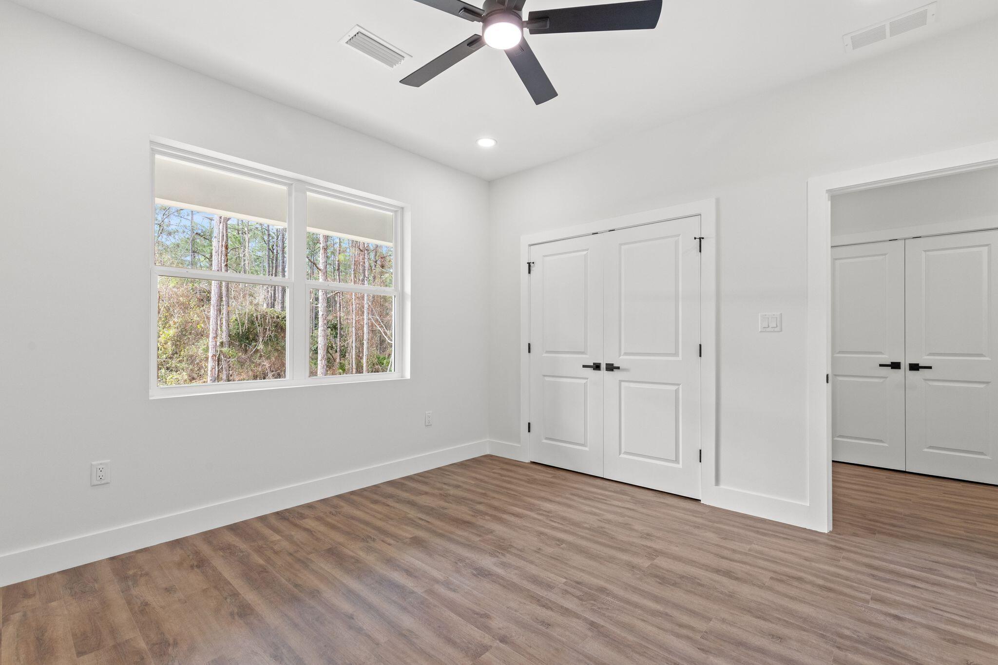 TOWN OF SANTA ROSA - Residential