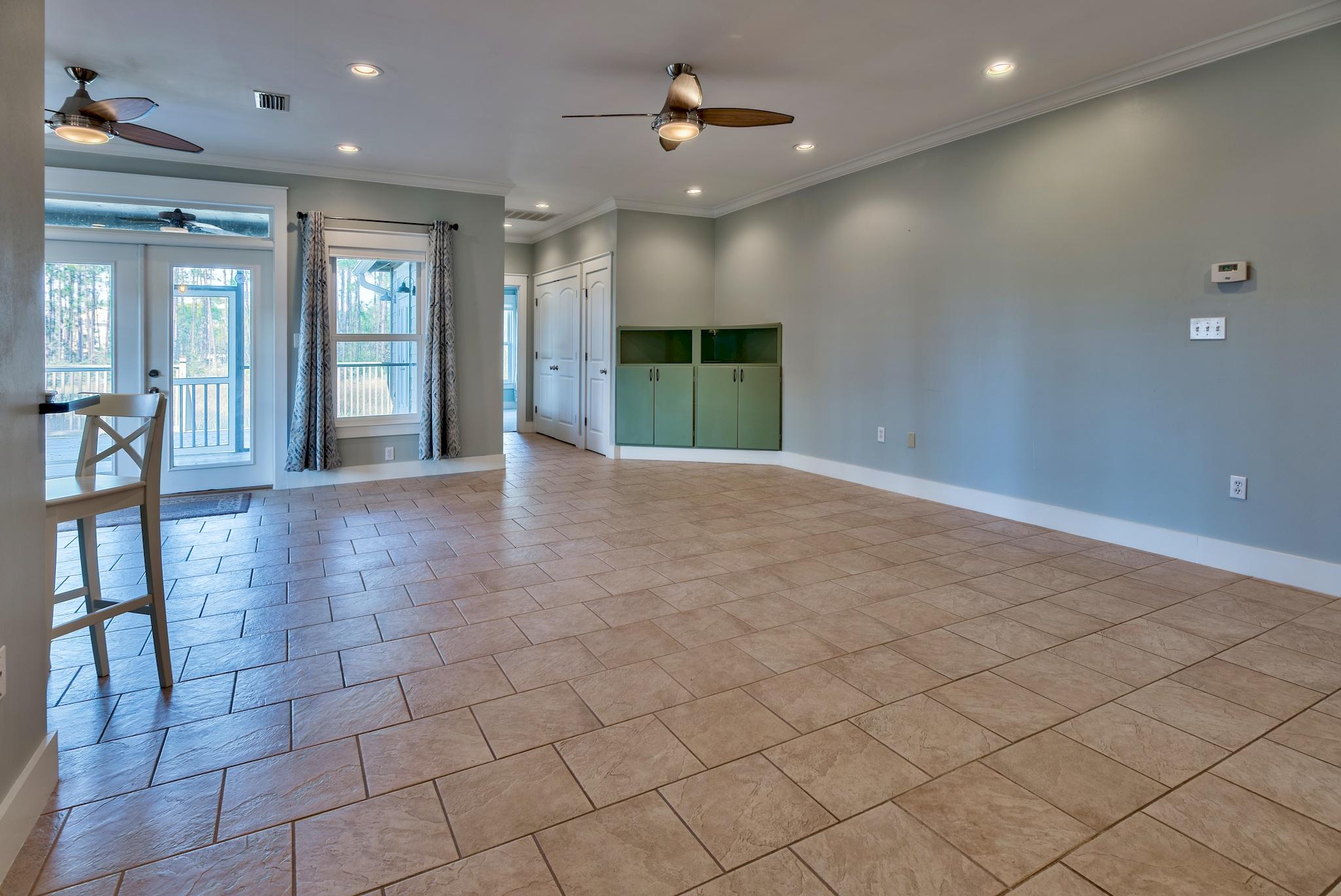 CESSNA LANDING - Residential