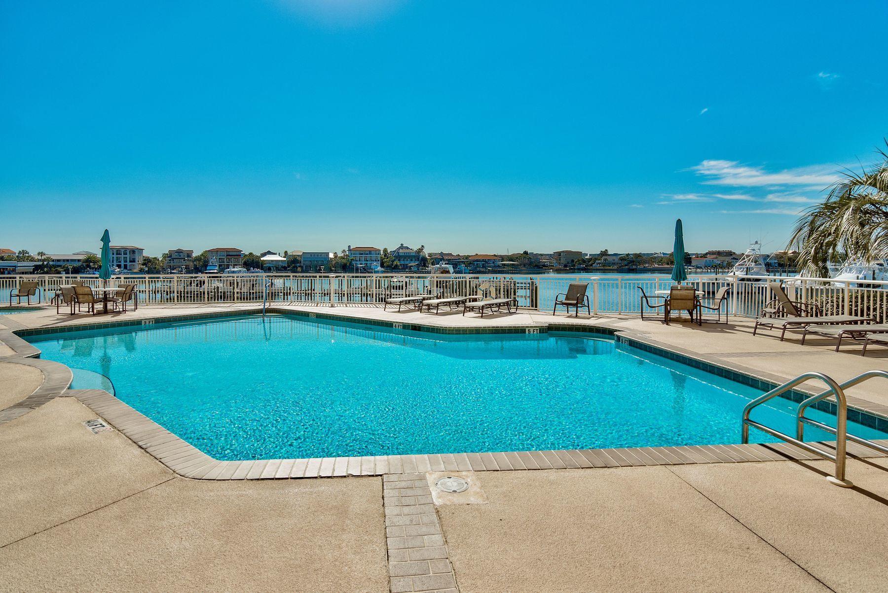 GRAND HARBOR - Residential