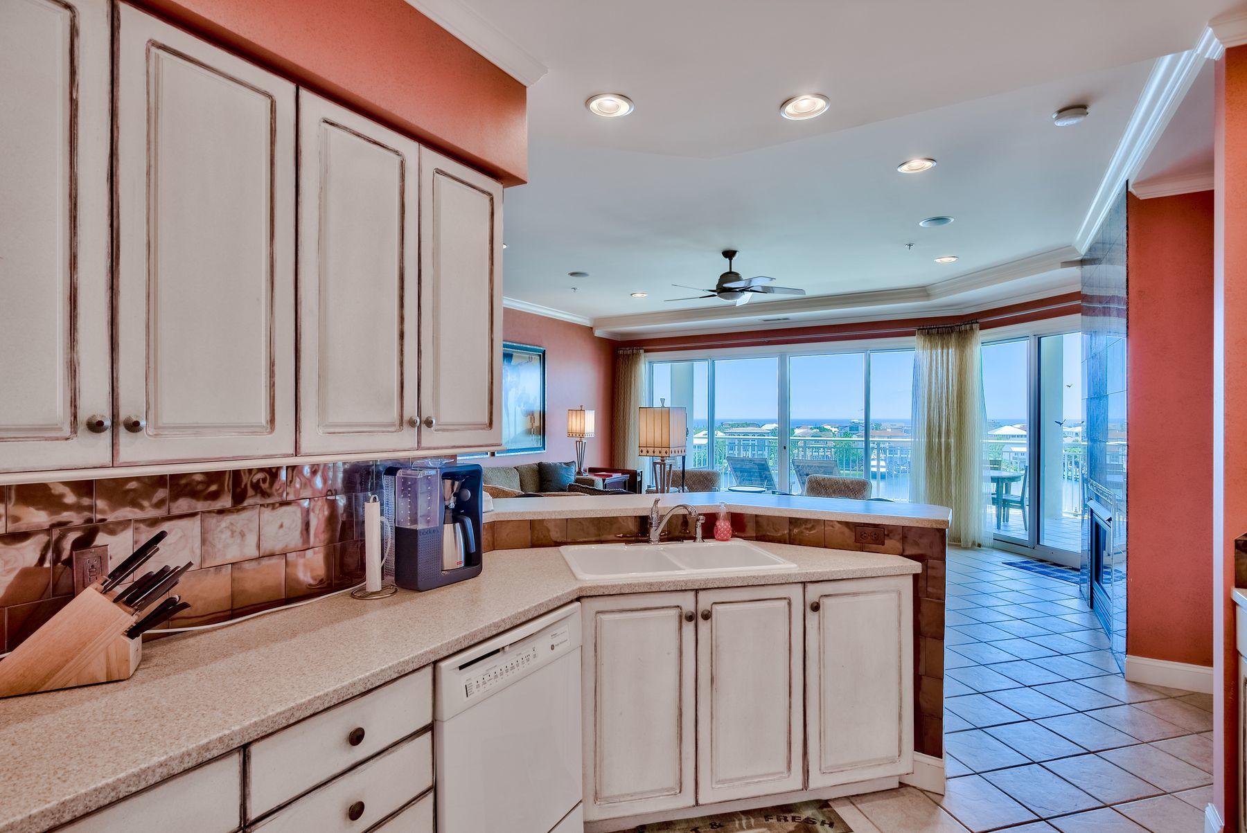 GRAND HARBOR - Residential