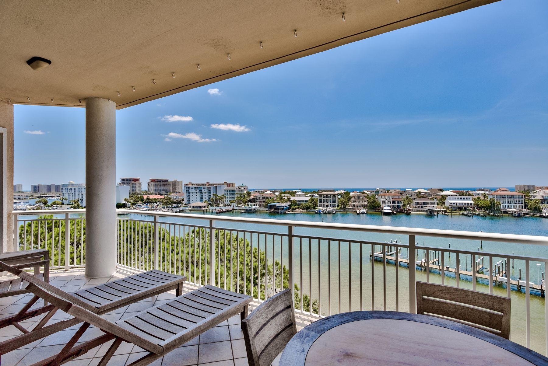 GRAND HARBOR - Residential