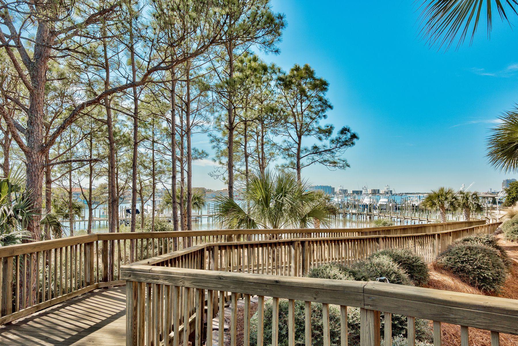 GRAND HARBOR - Residential