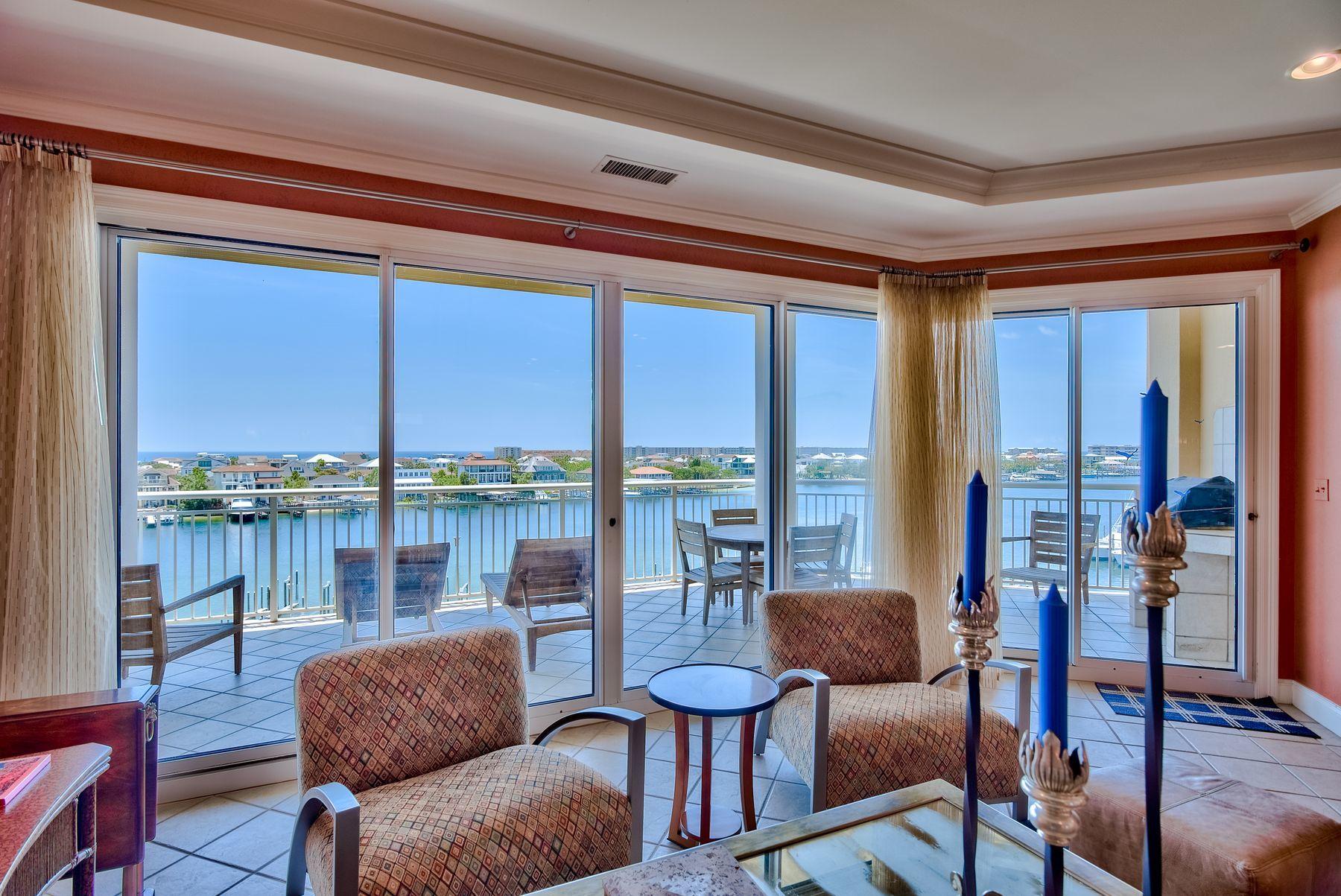 GRAND HARBOR - Residential