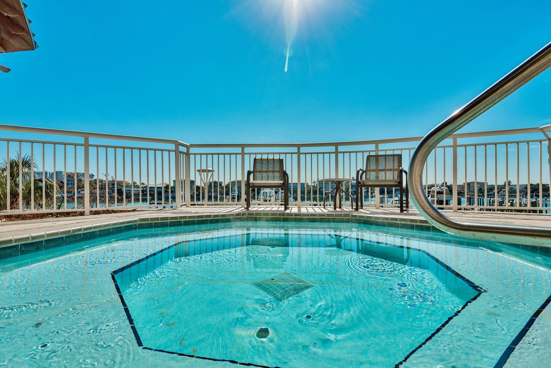 GRAND HARBOR - Residential