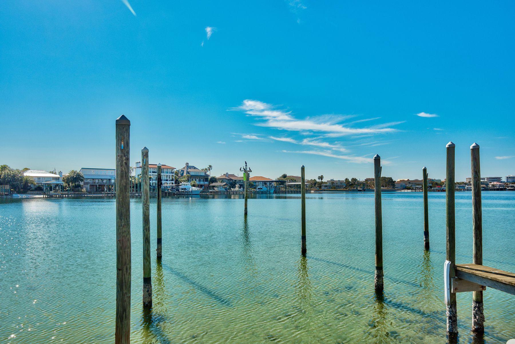 GRAND HARBOR - Residential