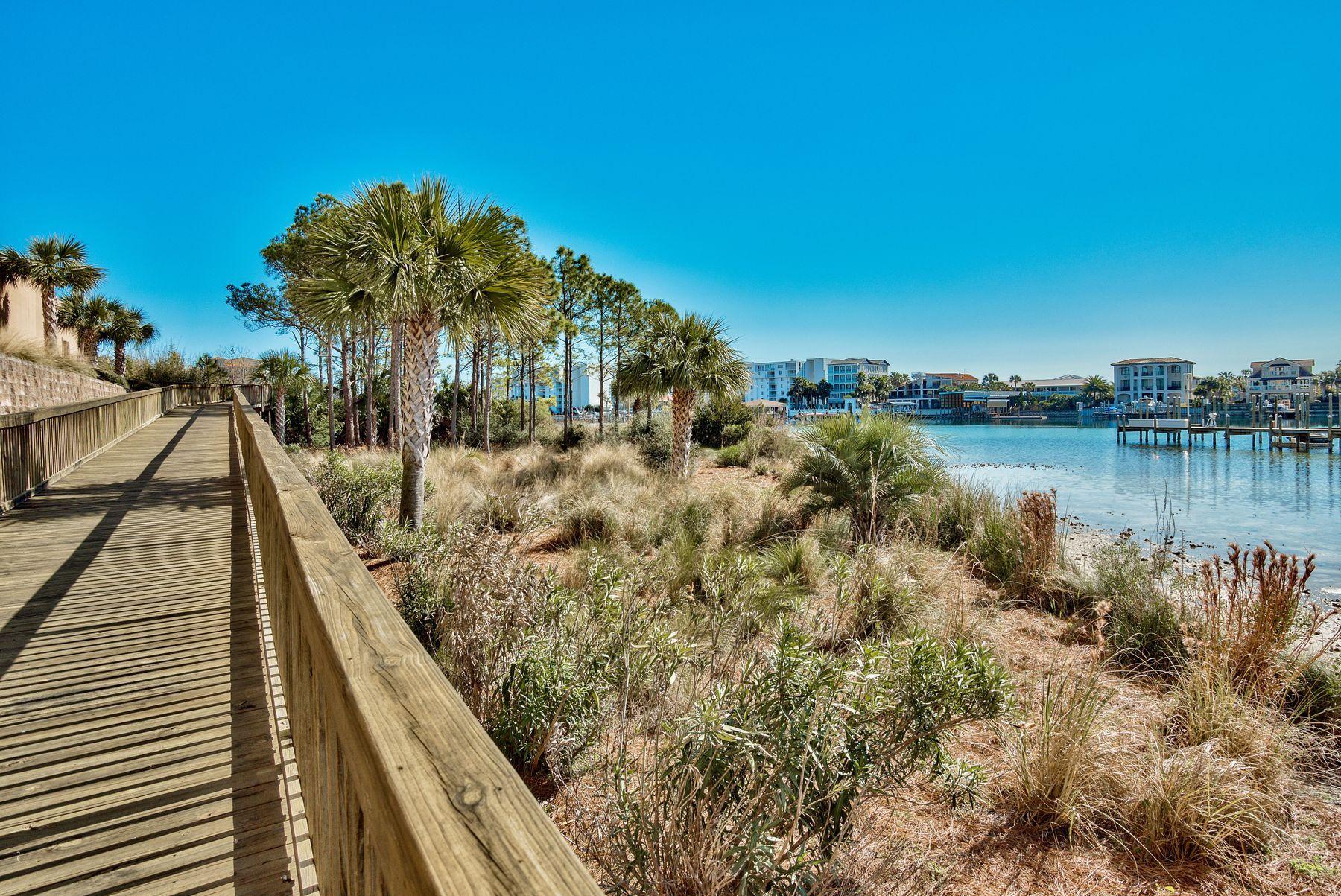 GRAND HARBOR - Residential