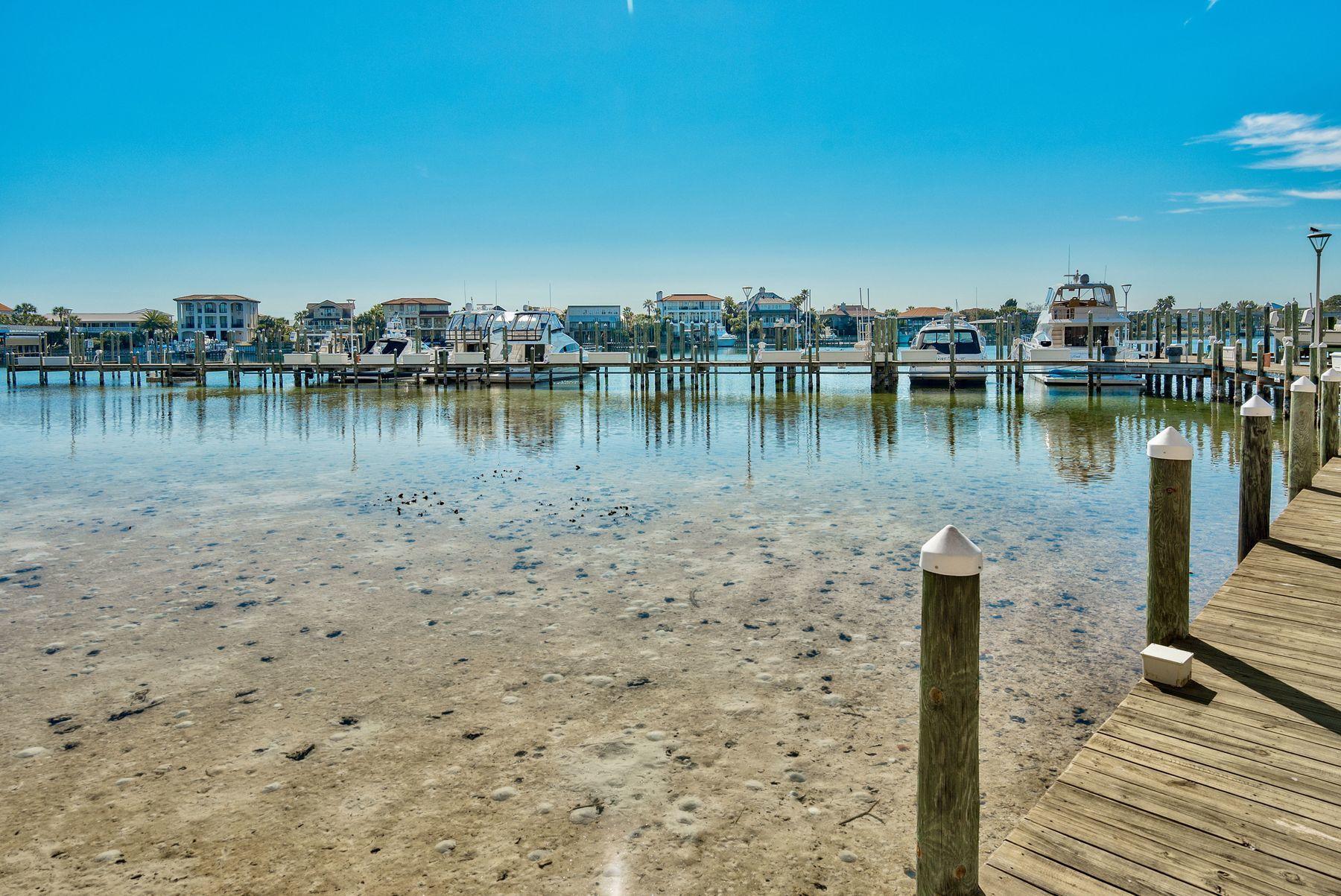 GRAND HARBOR - Residential