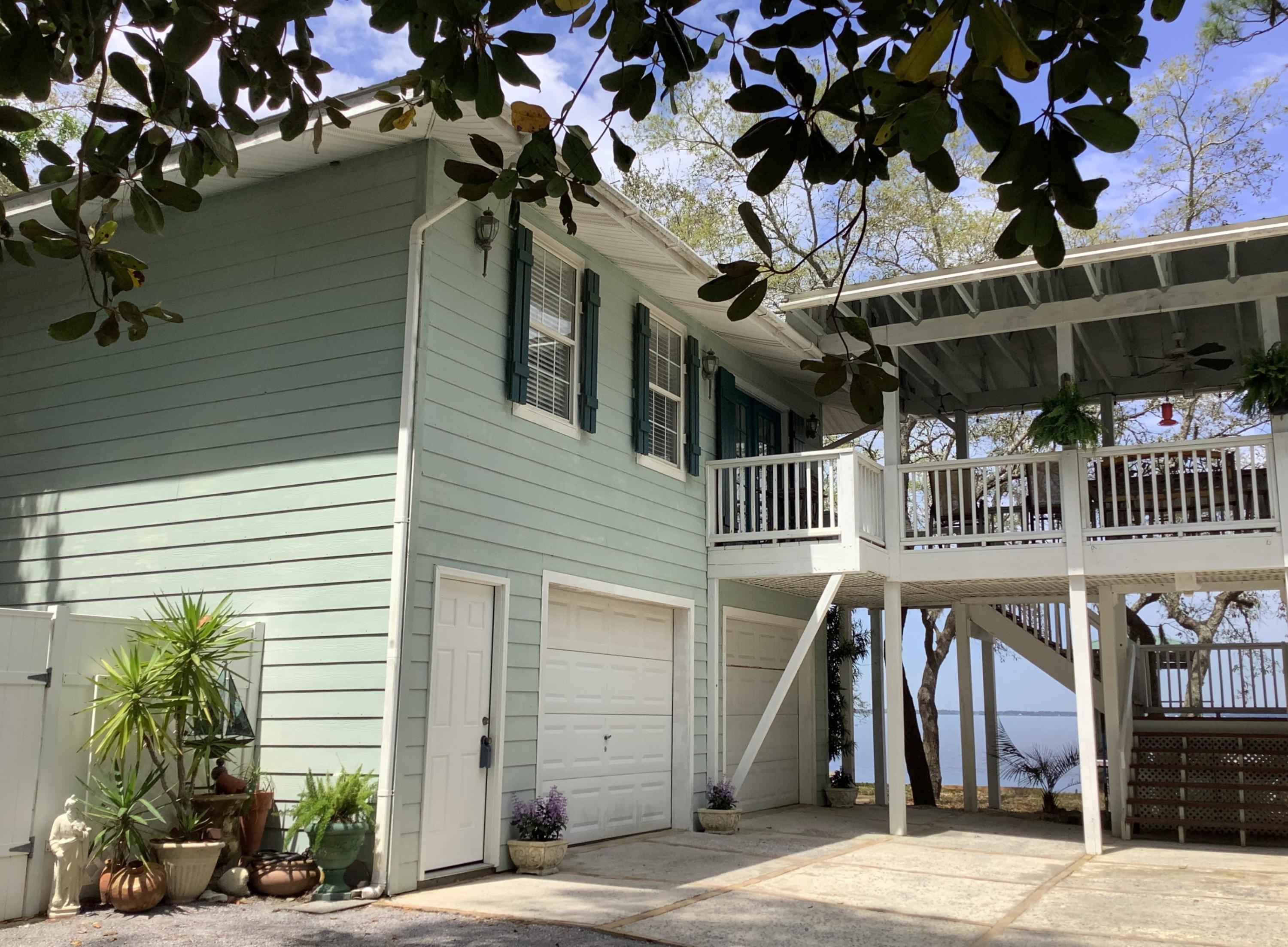 BAY PINES - Residential