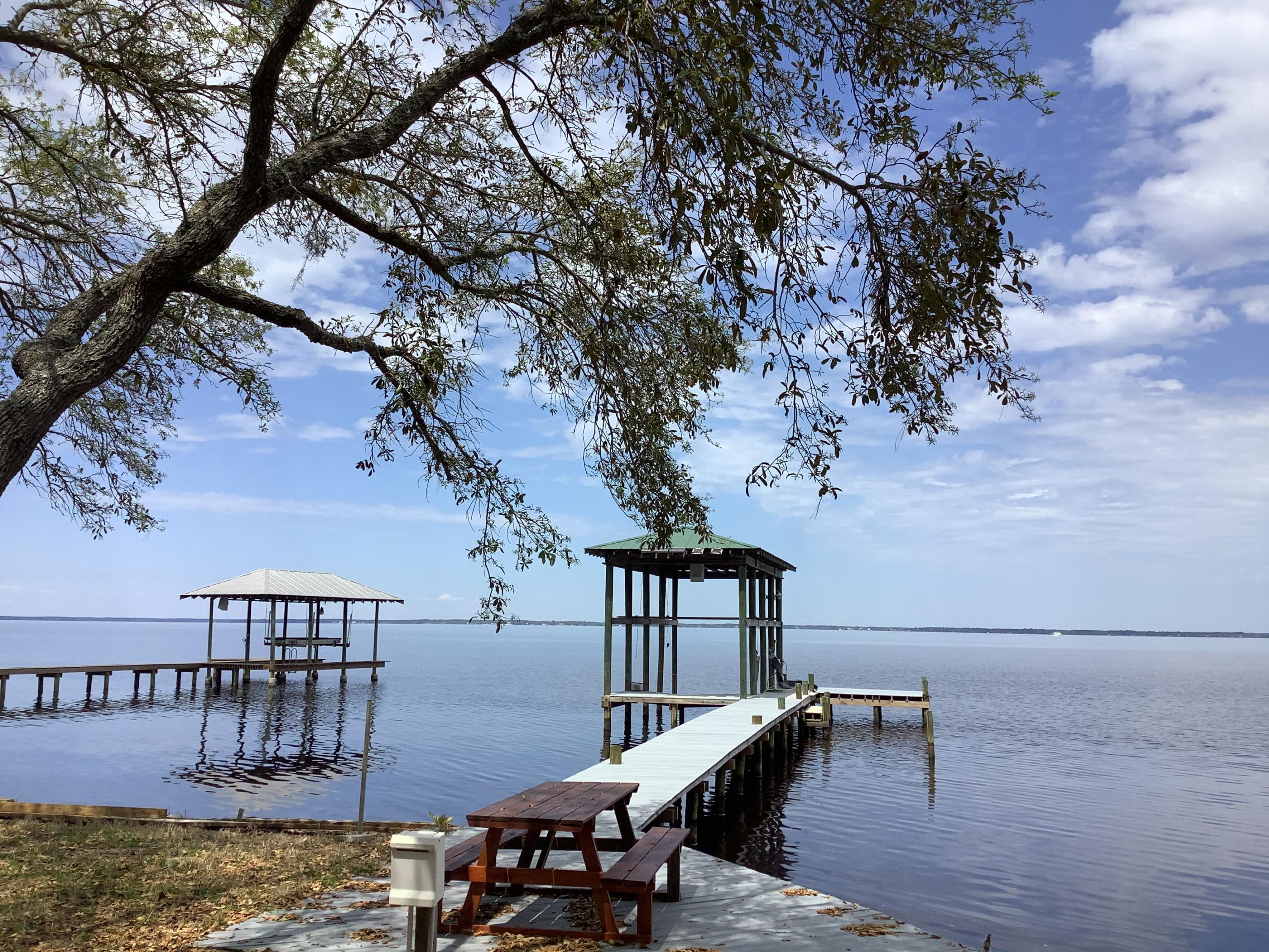 BAY PINES - Residential