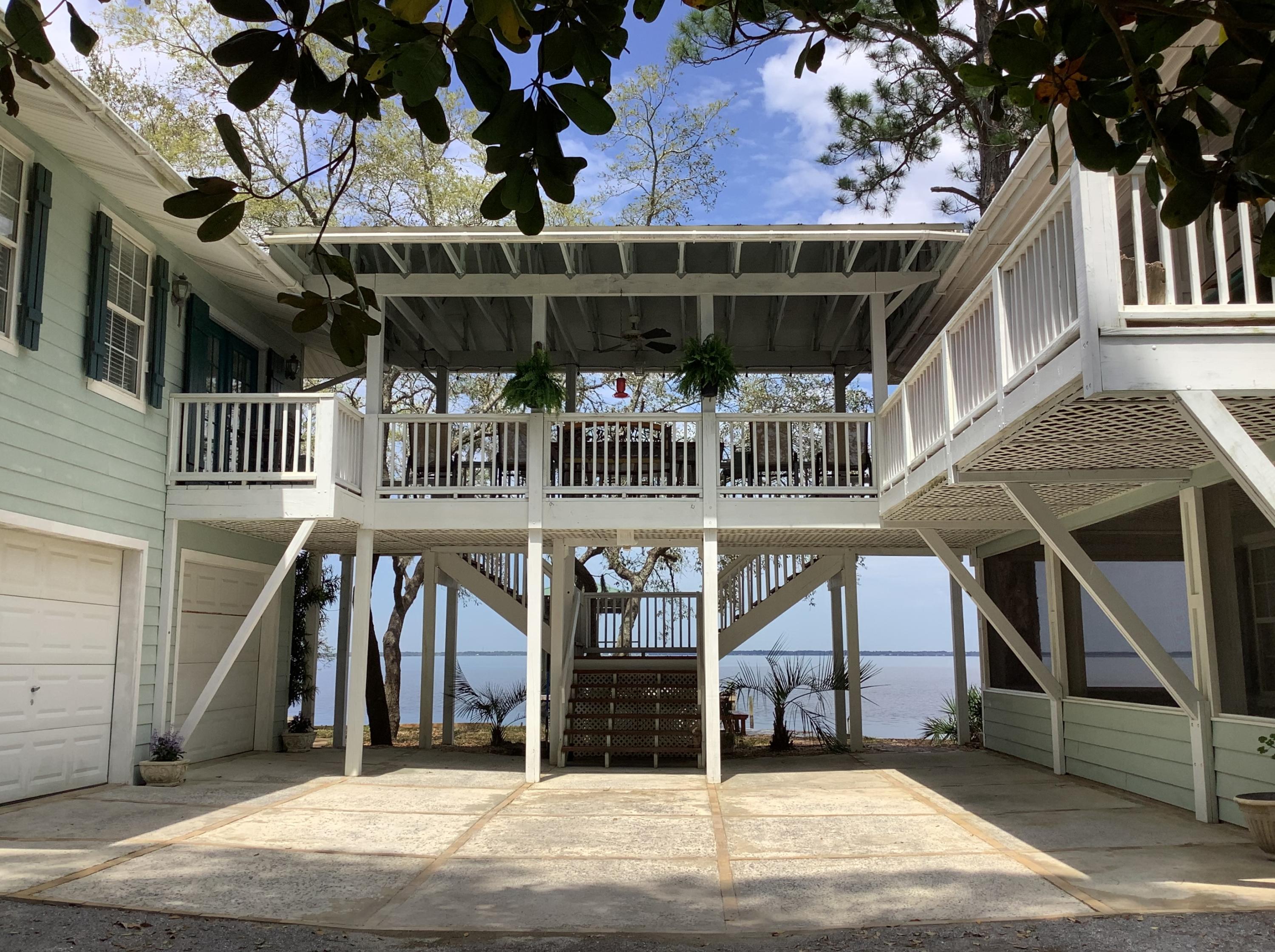 BAY PINES - Residential