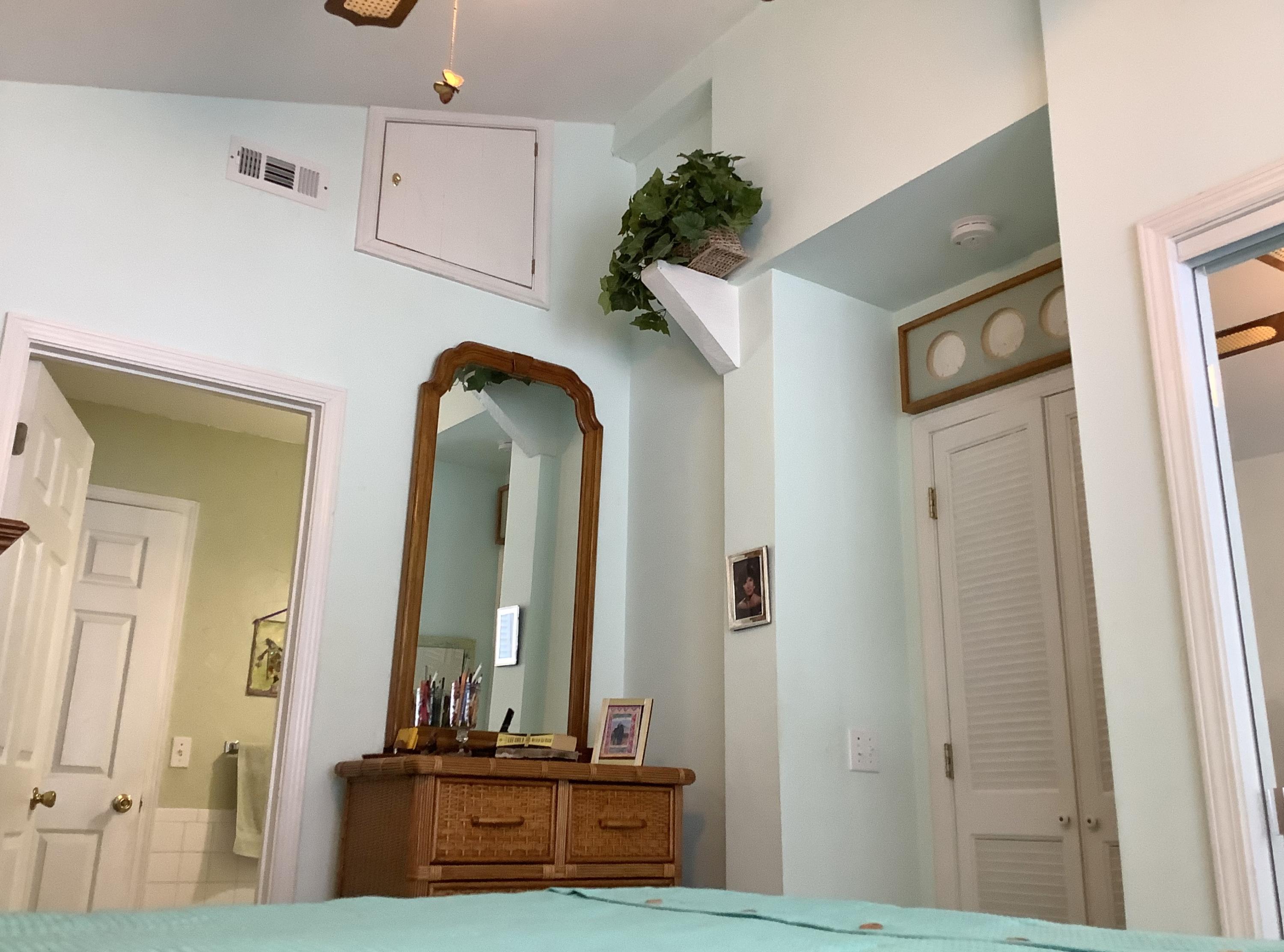 BAY PINES - Residential