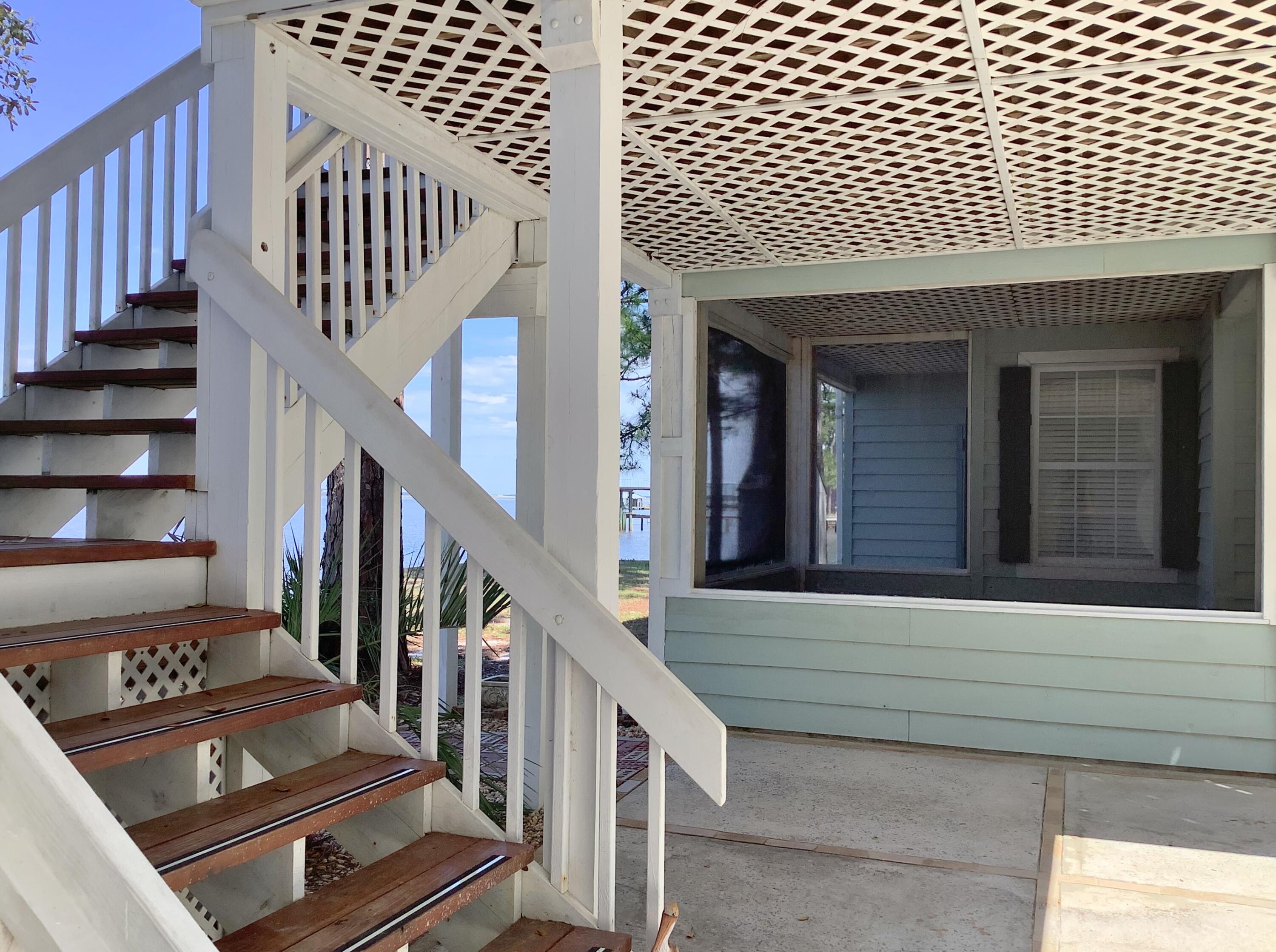 BAY PINES - Residential
