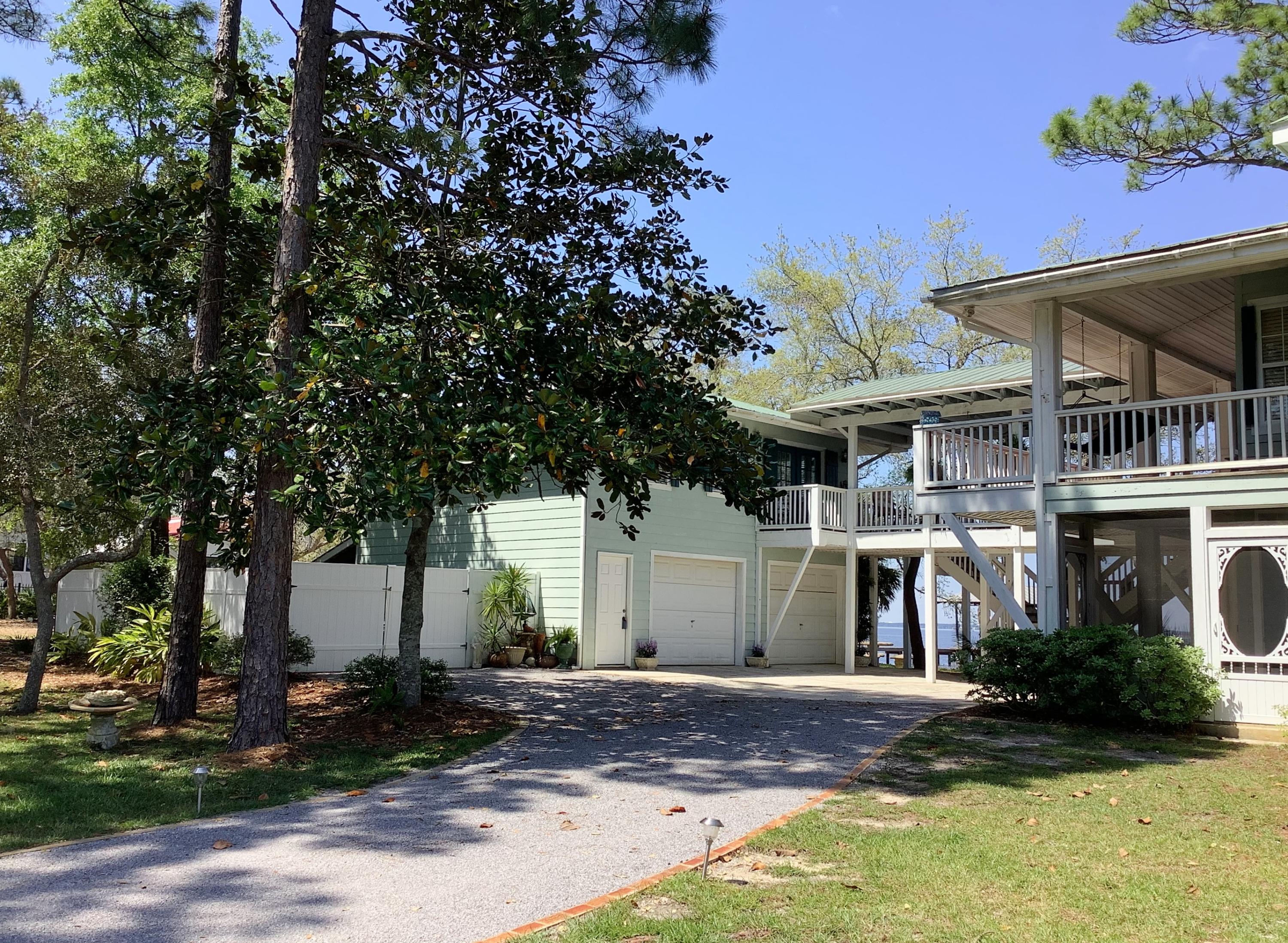 BAY PINES - Residential