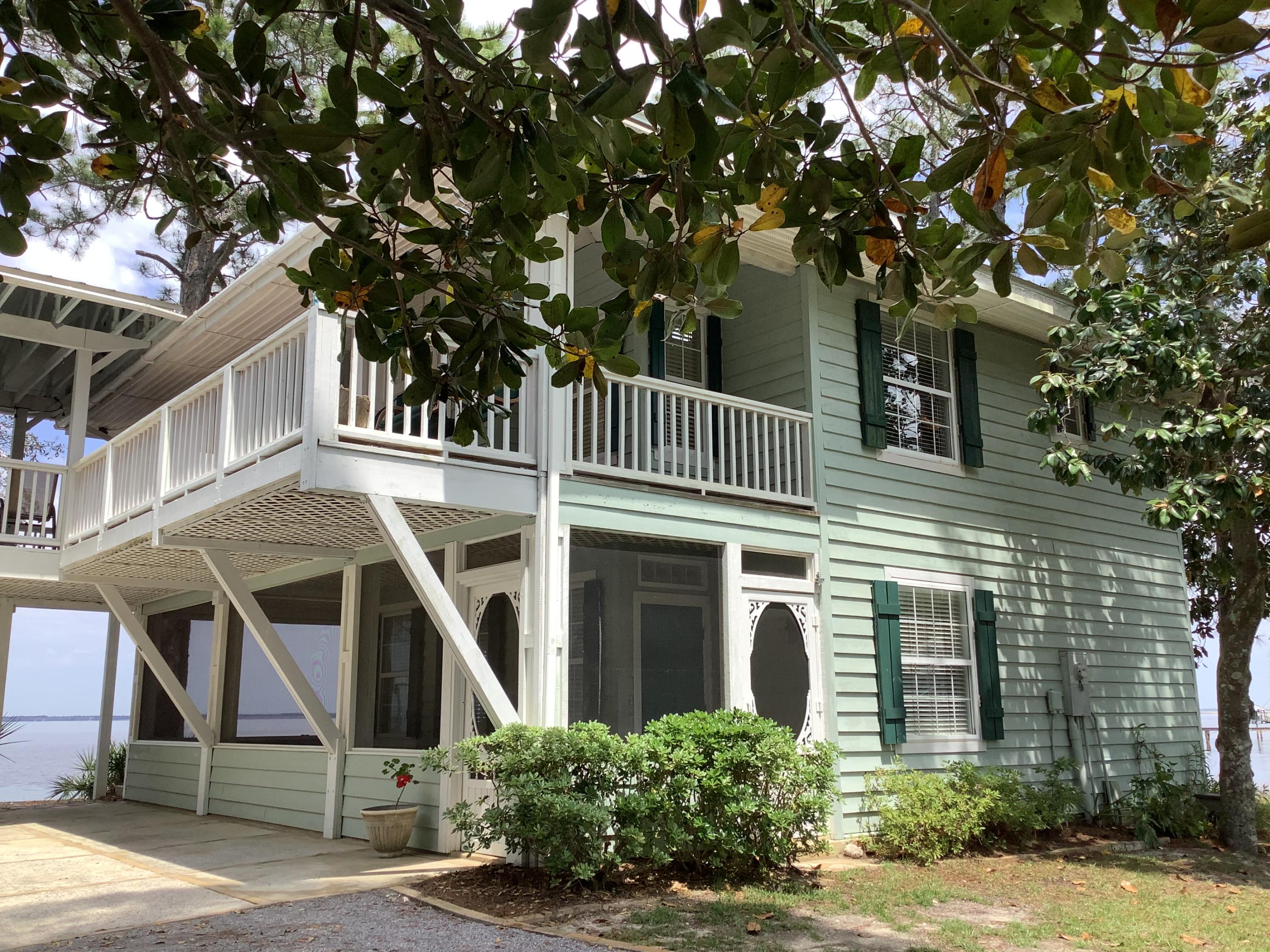 BAY PINES - Residential