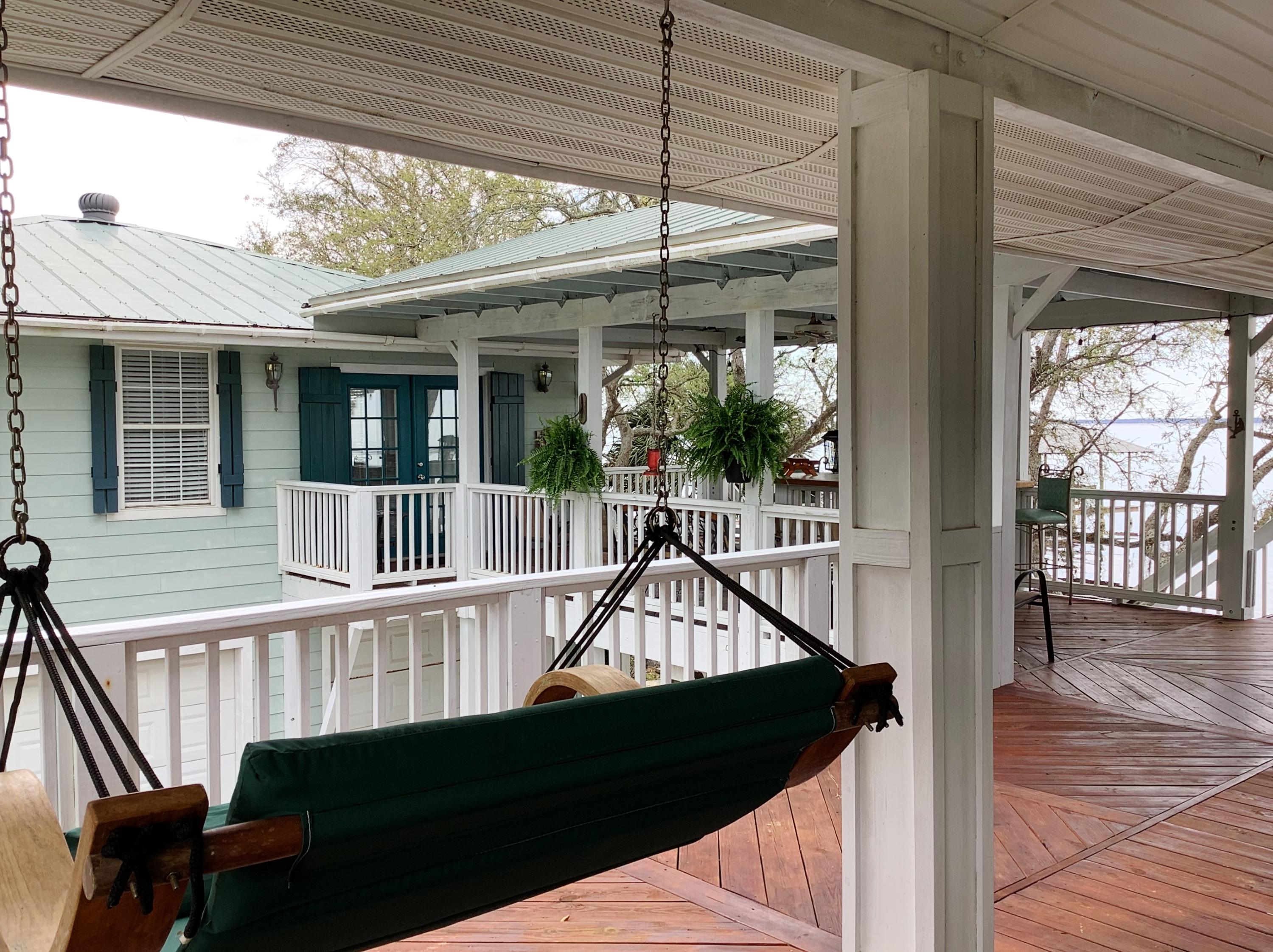 BAY PINES - Residential