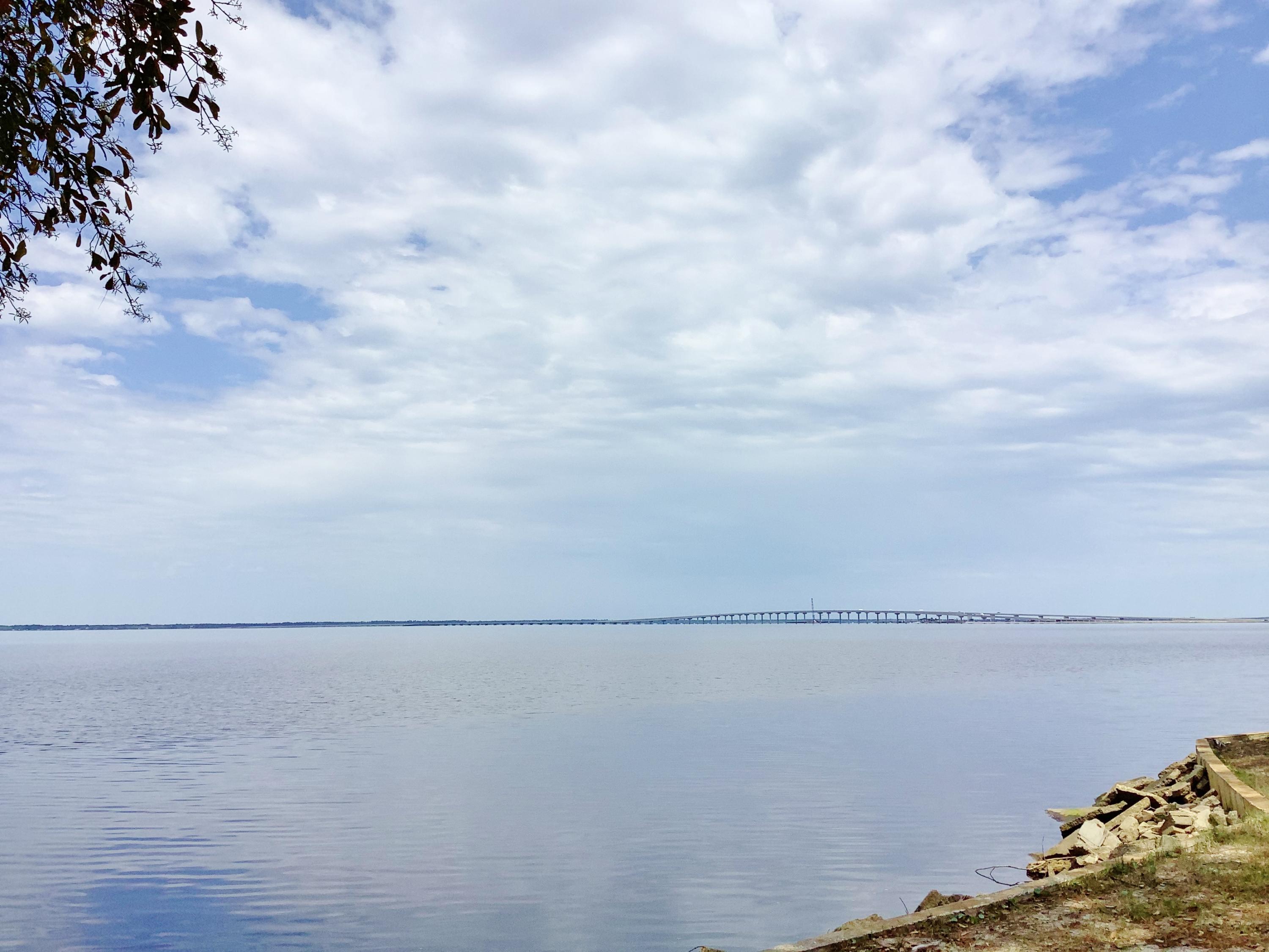BAY PINES - Residential