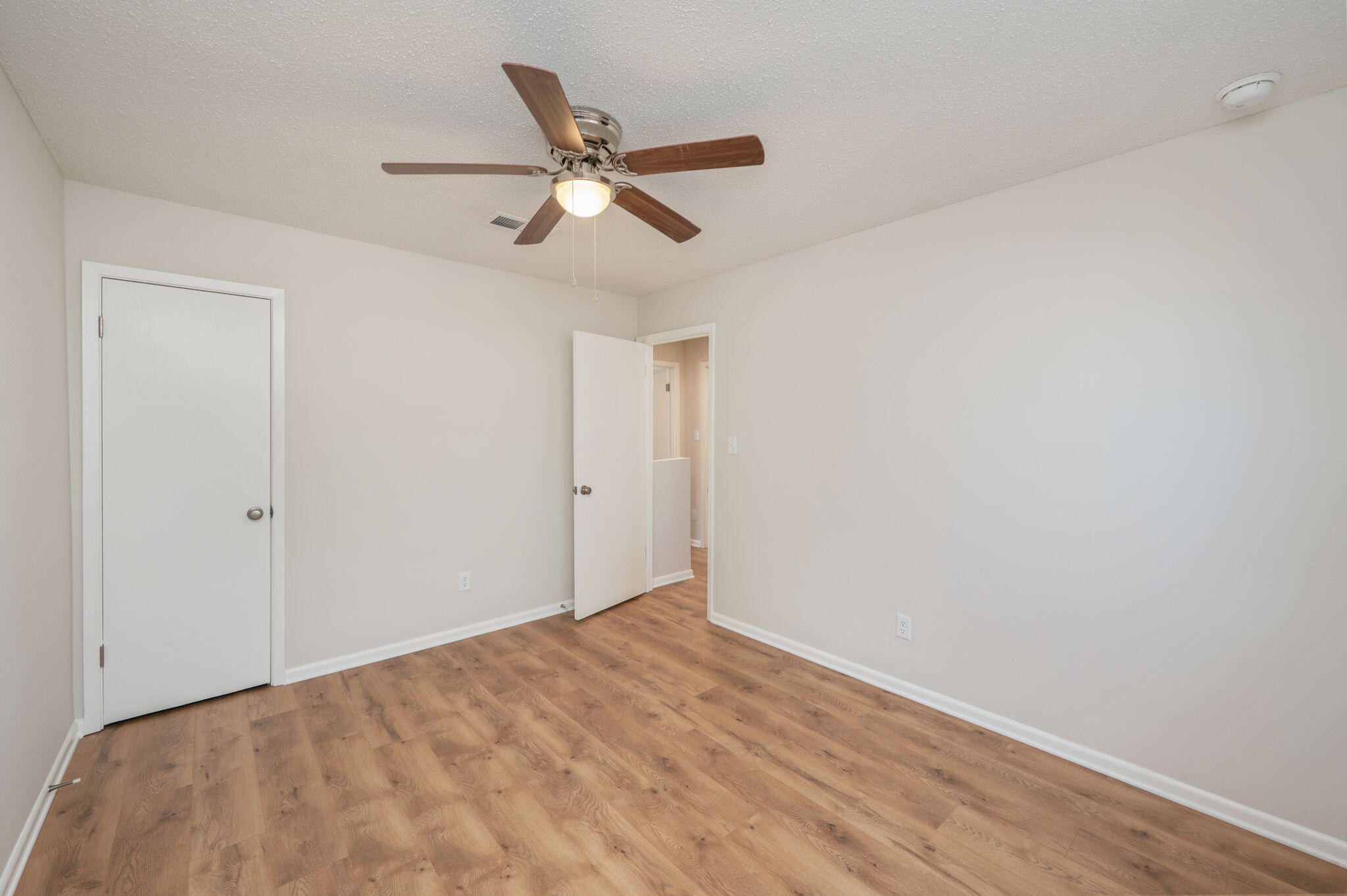 VALENCIA ARMS - Residential