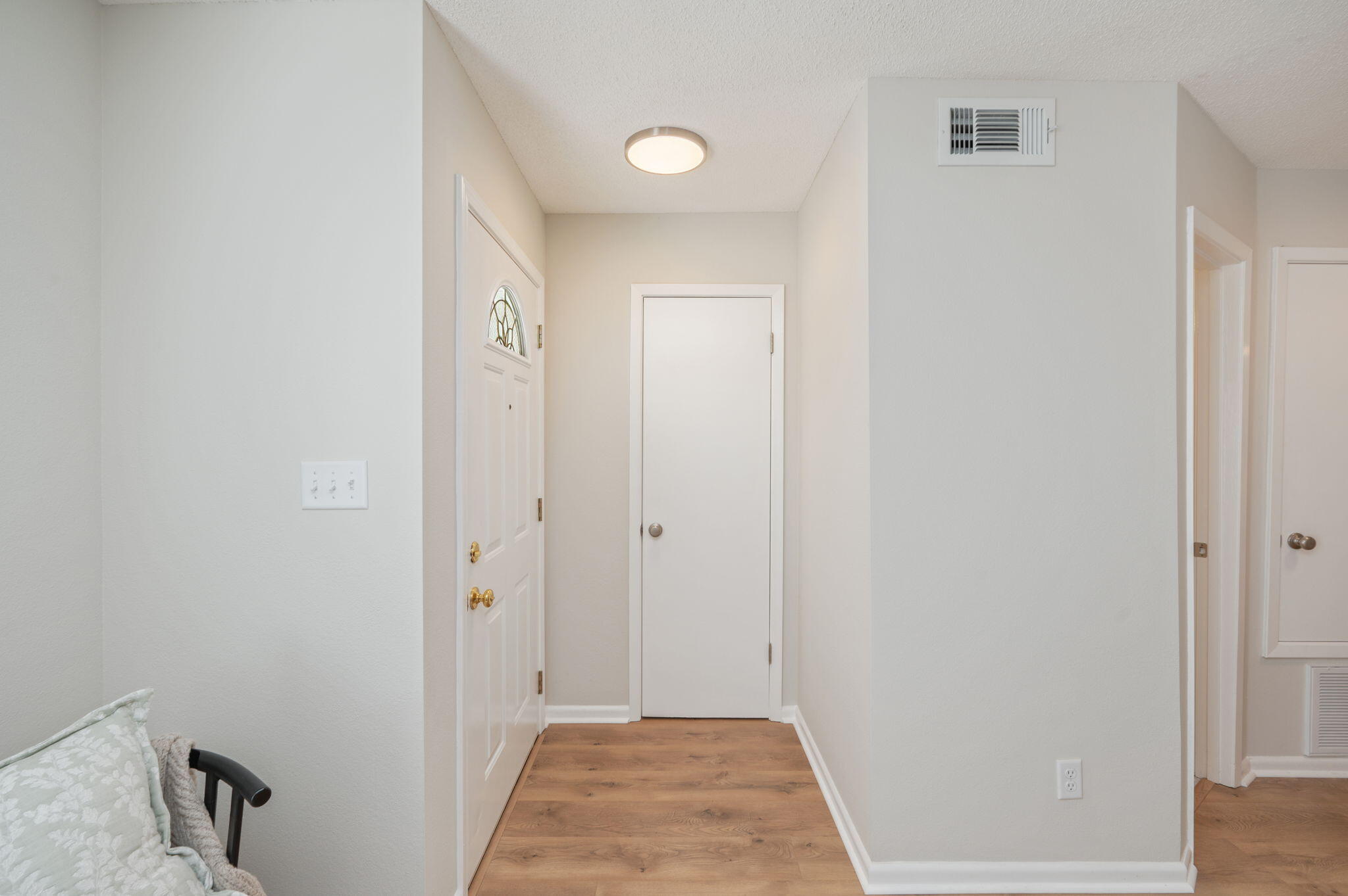 VALENCIA ARMS - Residential