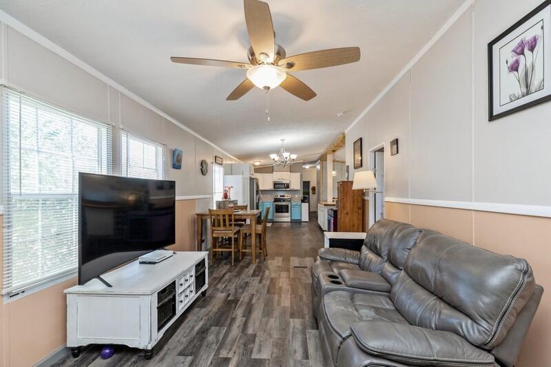 THE PINES - Residential