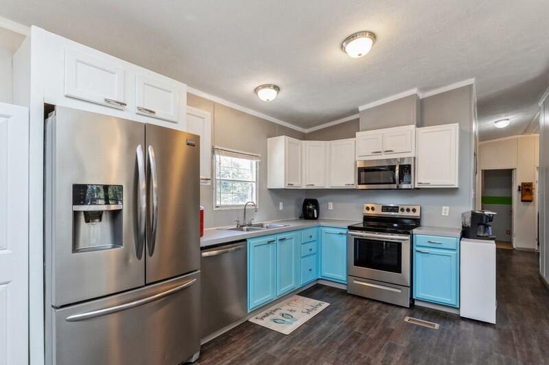 THE PINES - Residential