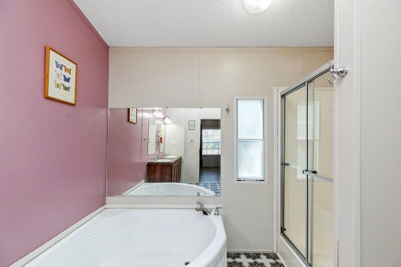 THE PINES - Residential