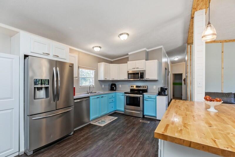 THE PINES - Residential