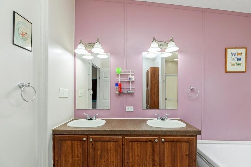 THE PINES - Residential