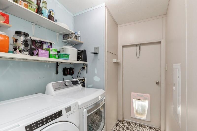 THE PINES - Residential