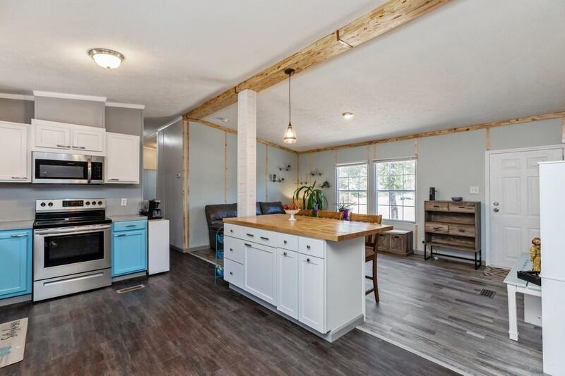 THE PINES - Residential