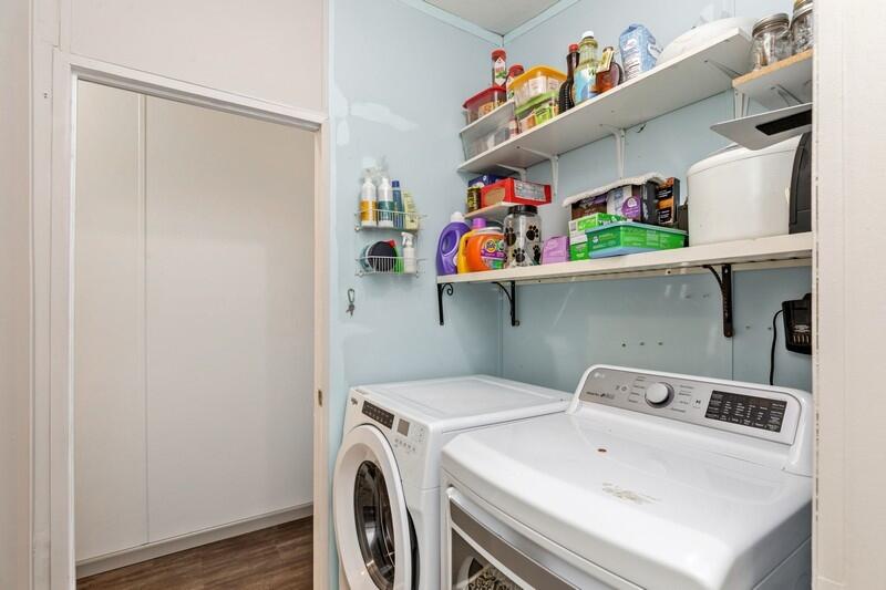 THE PINES - Residential