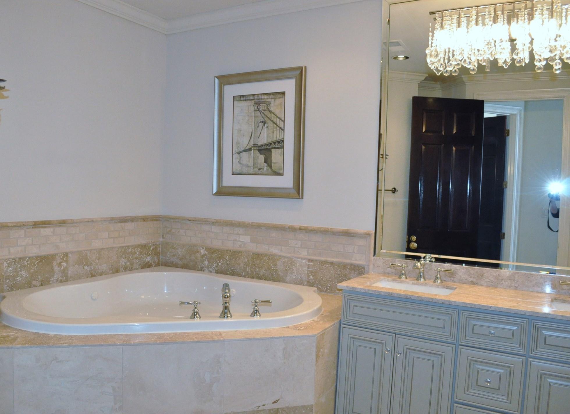 DESTIN YACHT CLUB - Residential