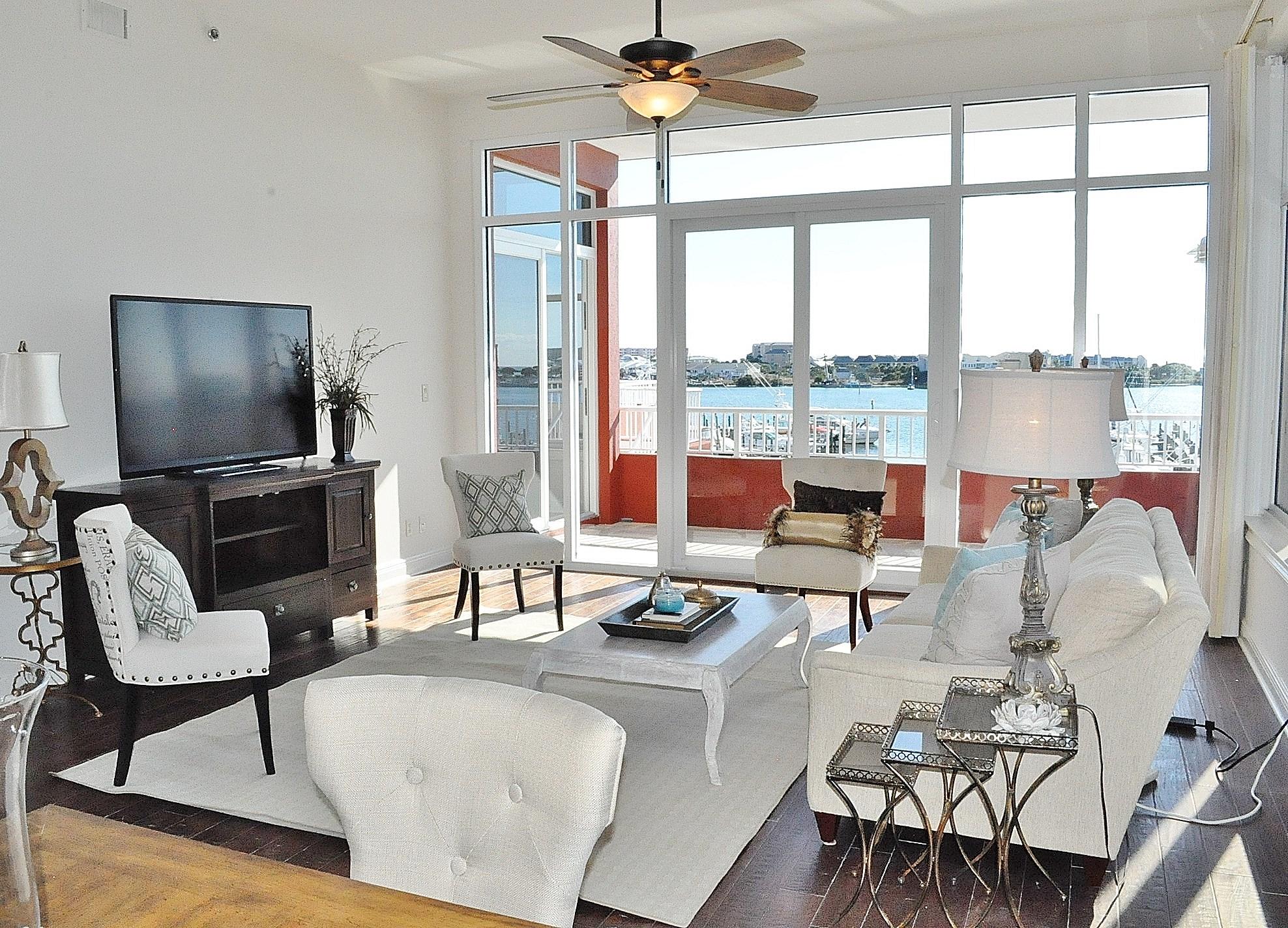 DESTIN YACHT CLUB - Residential