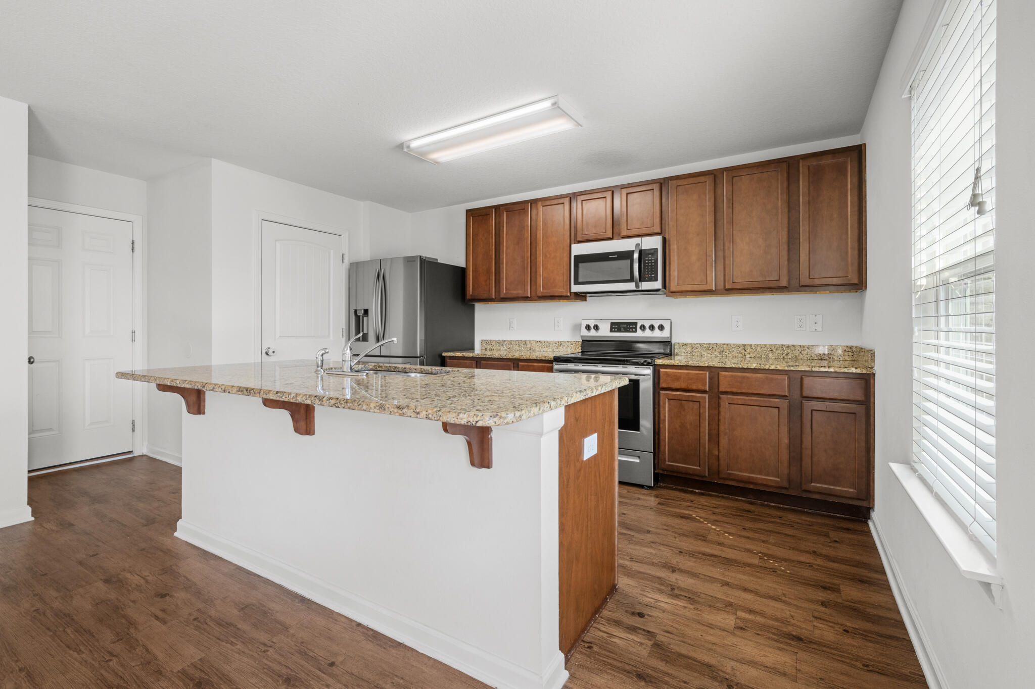 Redstone Commons - Residential Lease