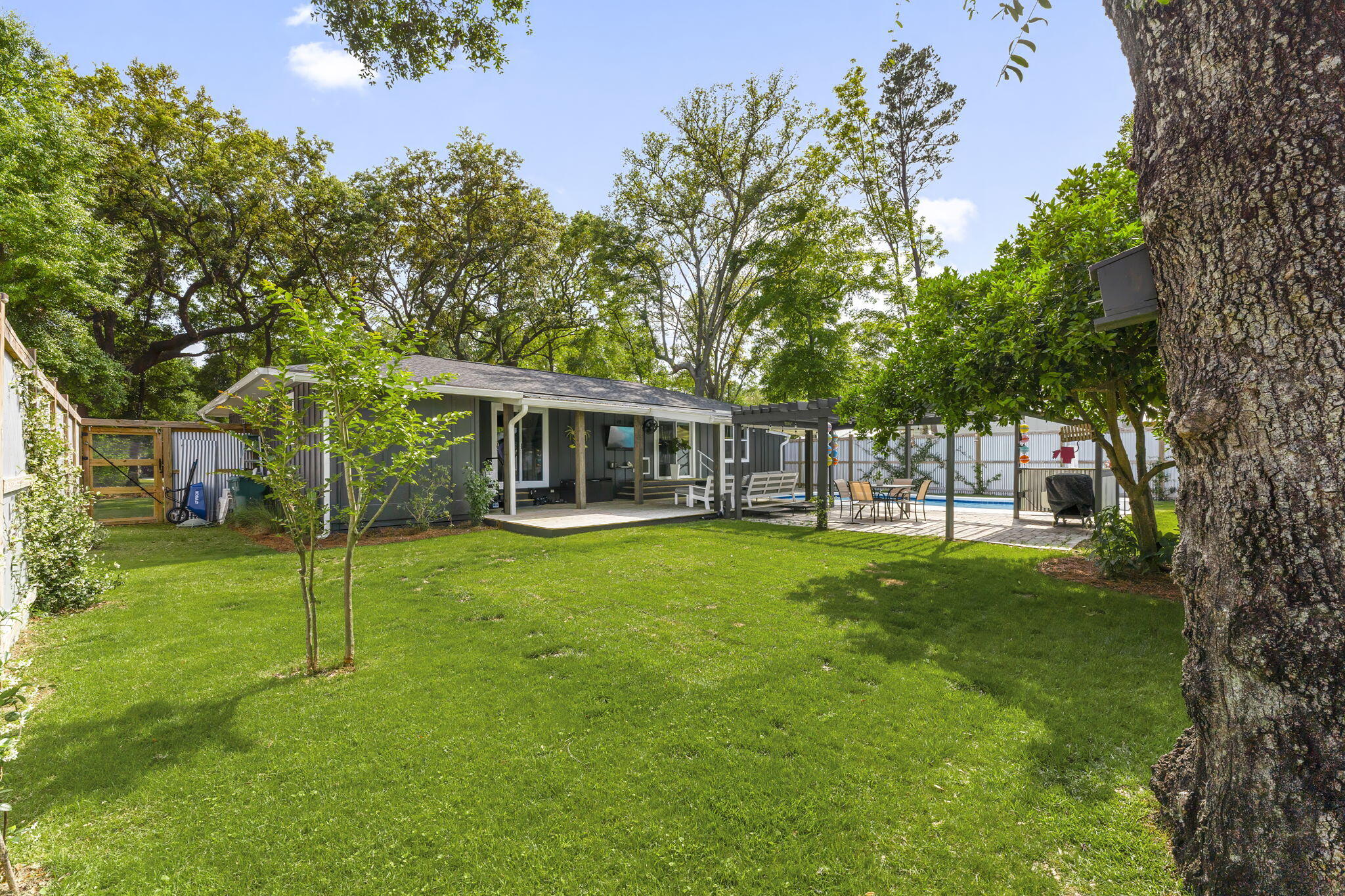 DAUGHETTES AMENDED - Residential
