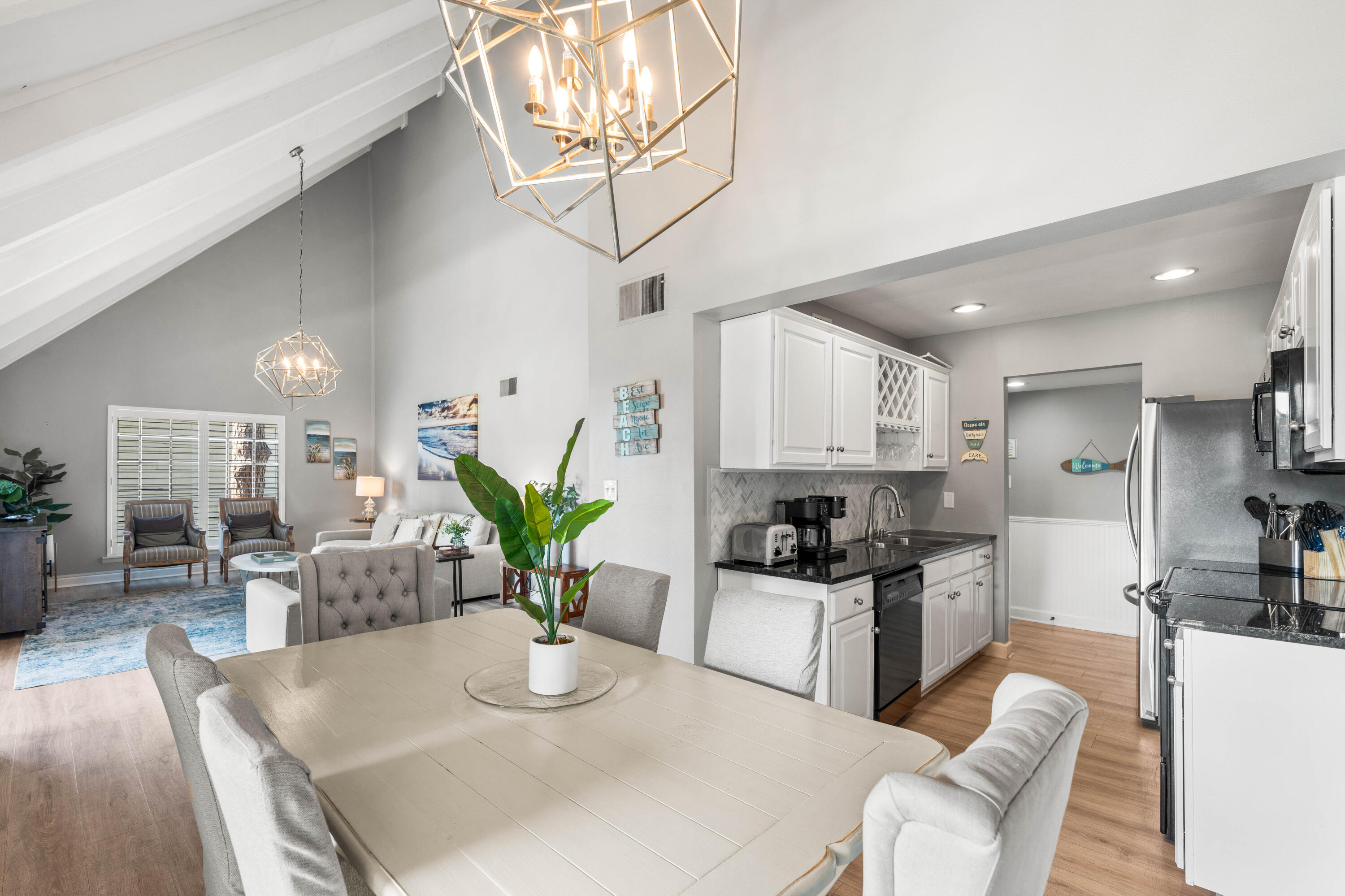 SEASCAPE CONDO GARDEN VILLA - Residential