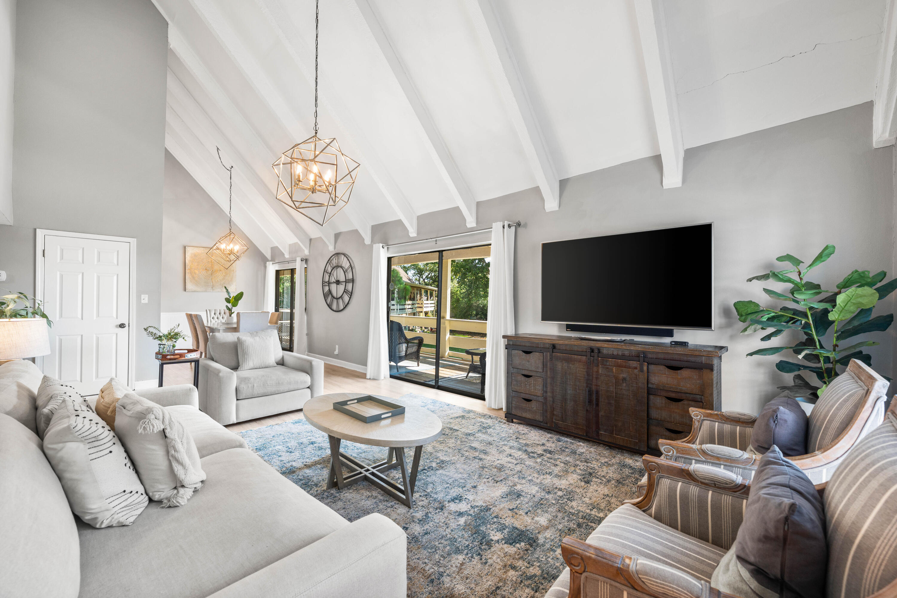 SEASCAPE CONDO GARDEN VILLA - Residential
