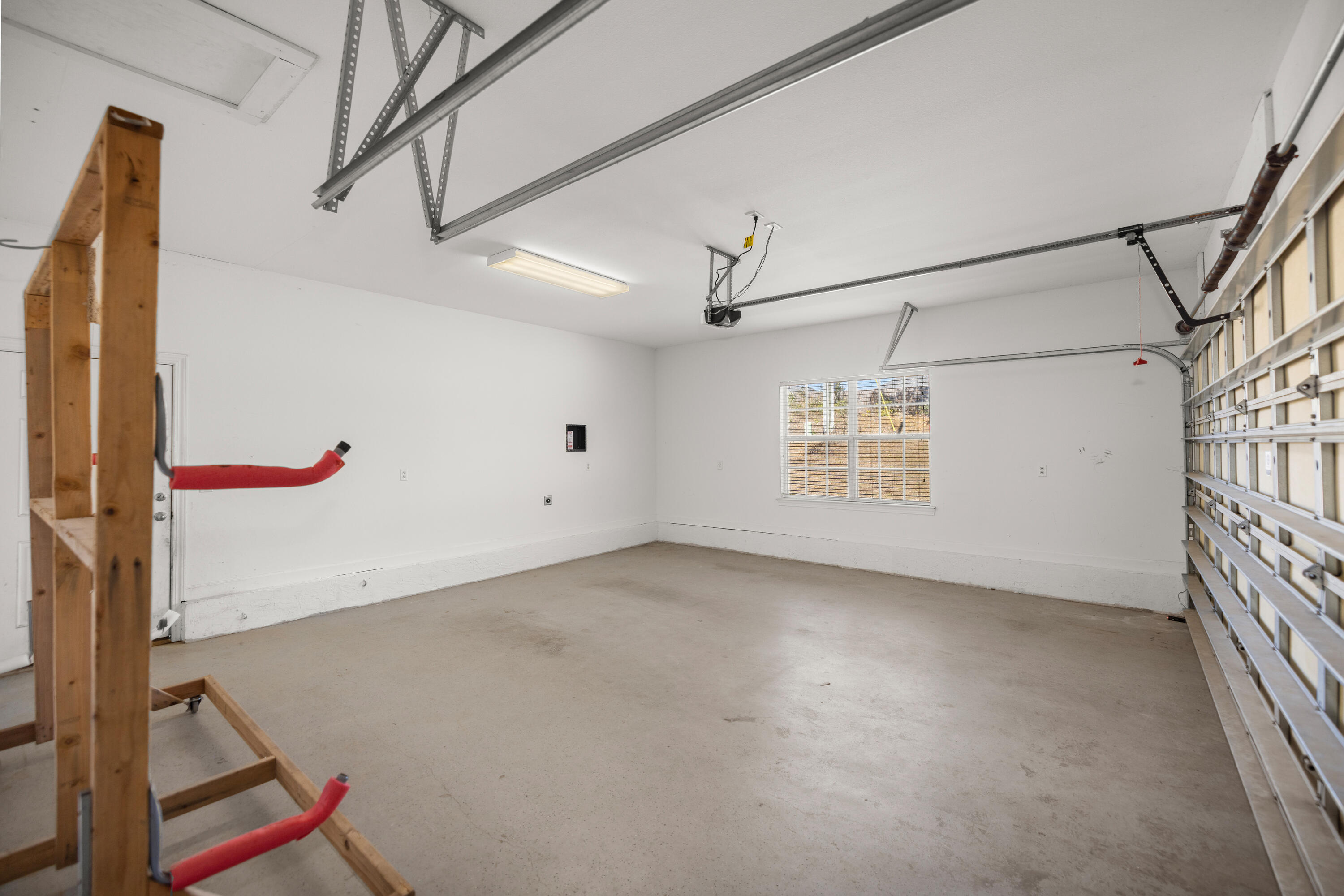 VALPARAISO (232200.00) - Residential