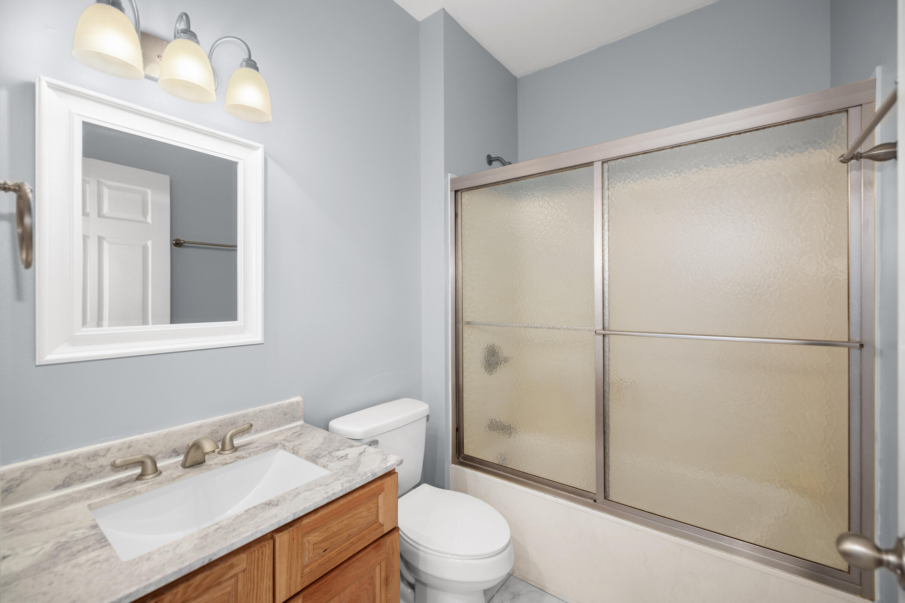 VALPARAISO (232200.00) - Residential