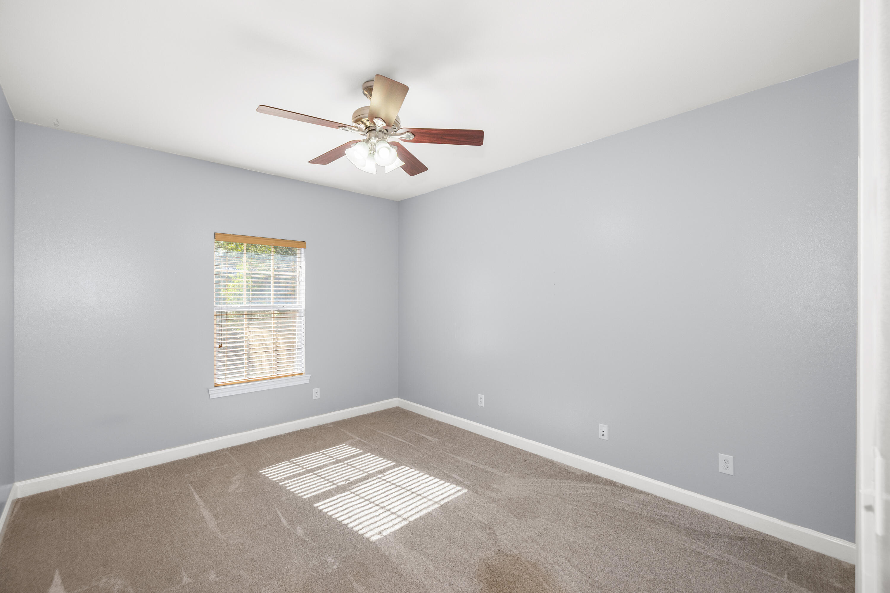 VALPARAISO (232200.00) - Residential