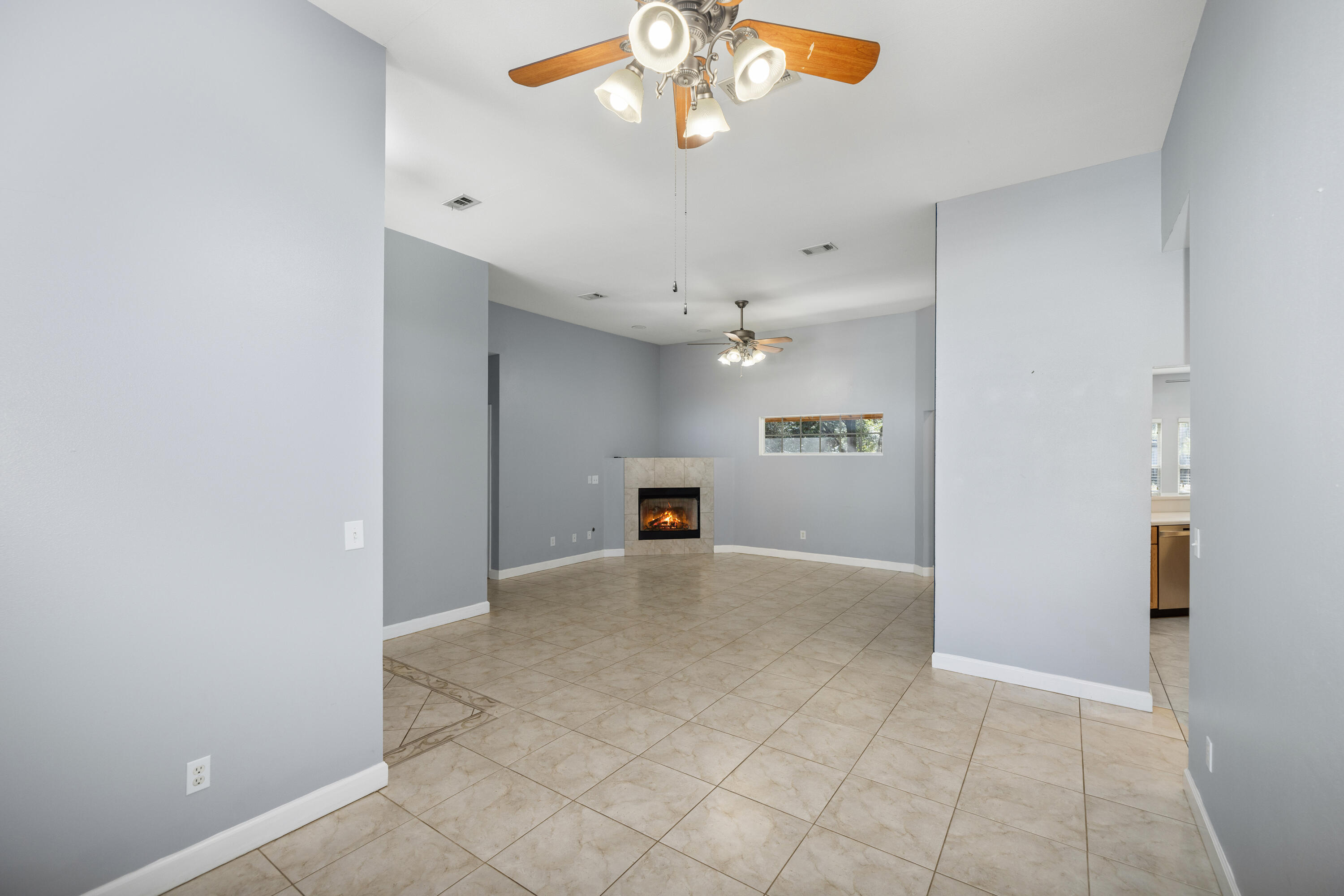 VALPARAISO (232200.00) - Residential