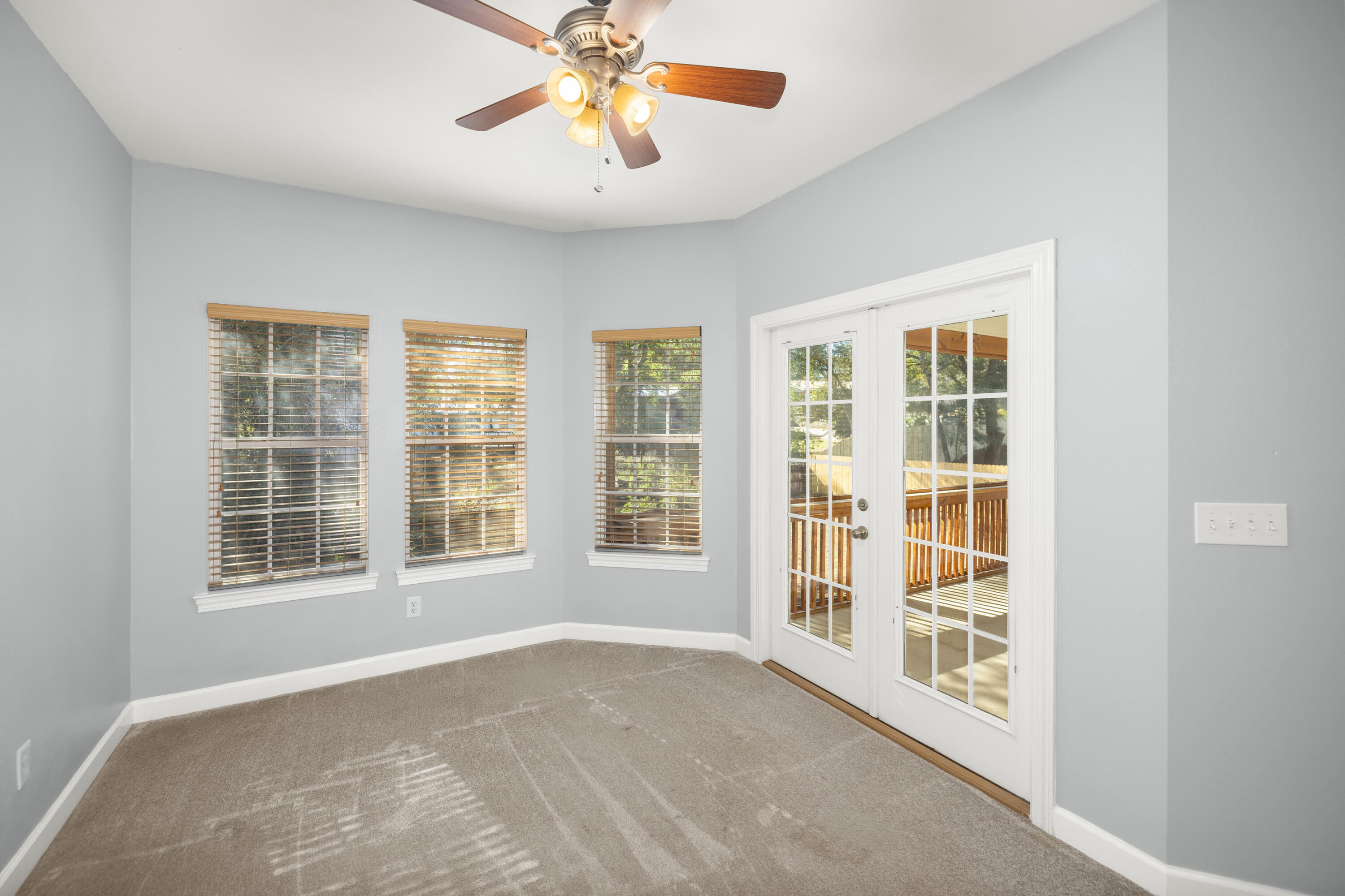 VALPARAISO (232200.00) - Residential