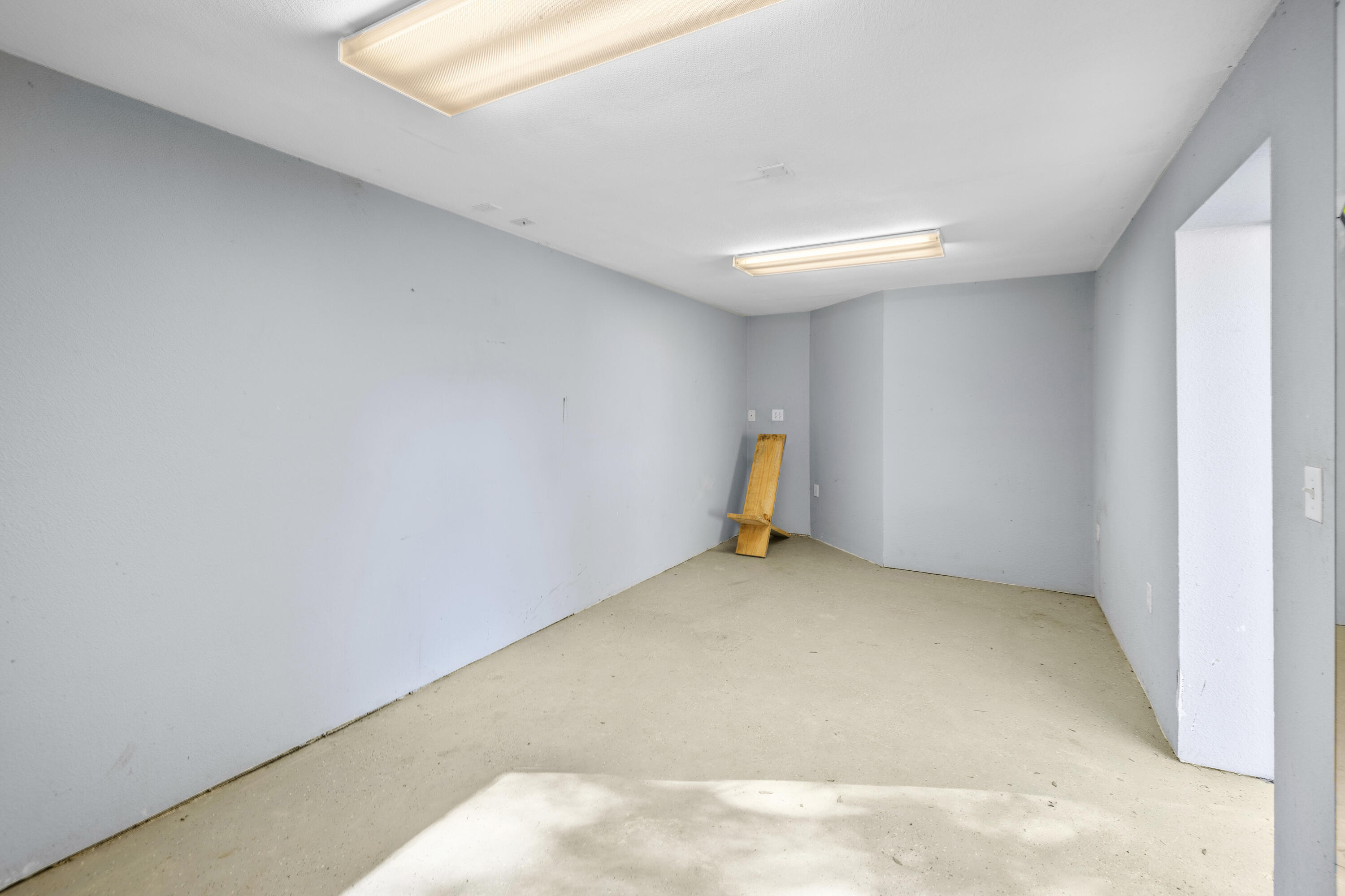 VALPARAISO (232200.00) - Residential